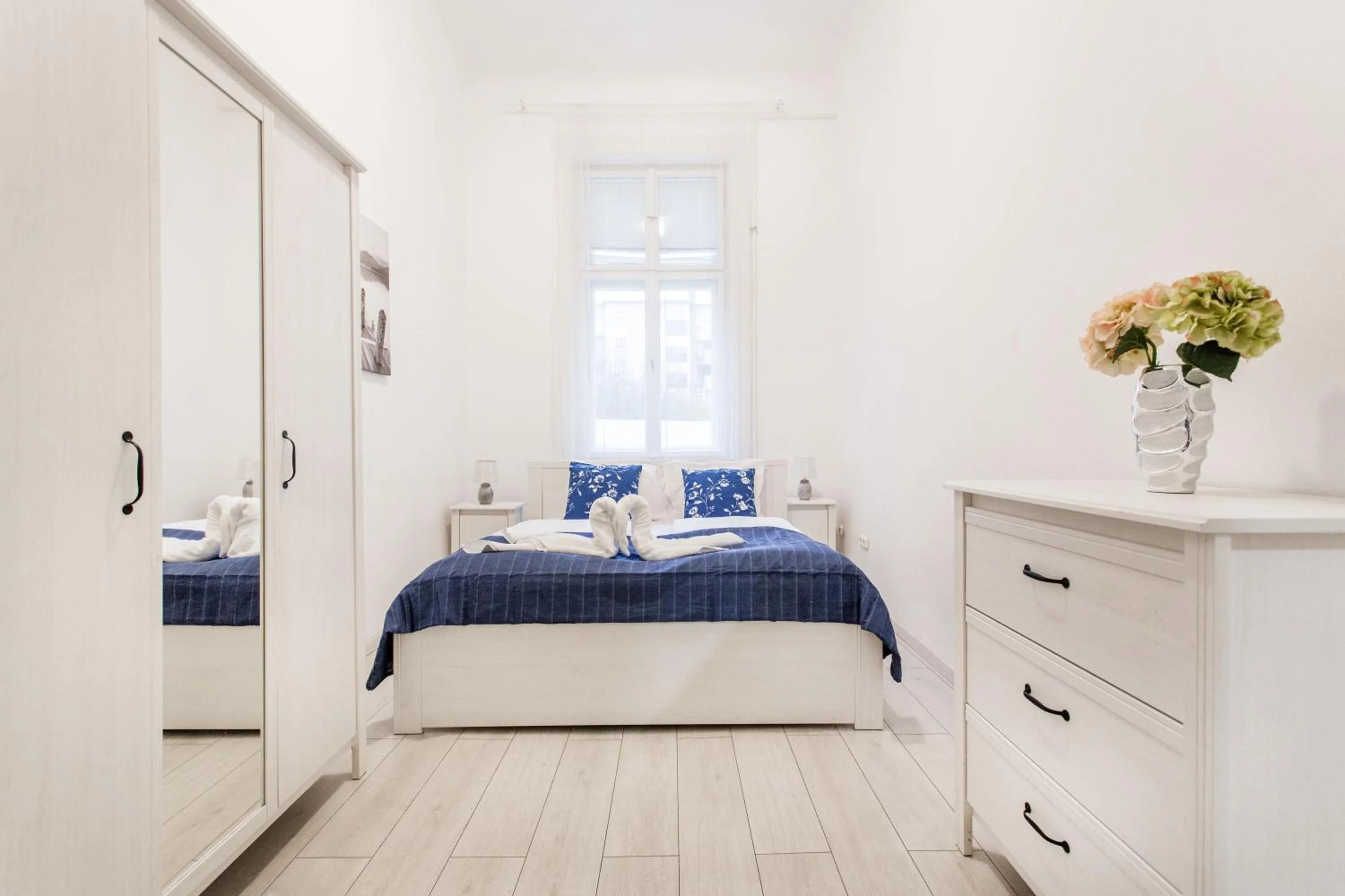 Bedroom, Bed in Grand Budapest Apartments