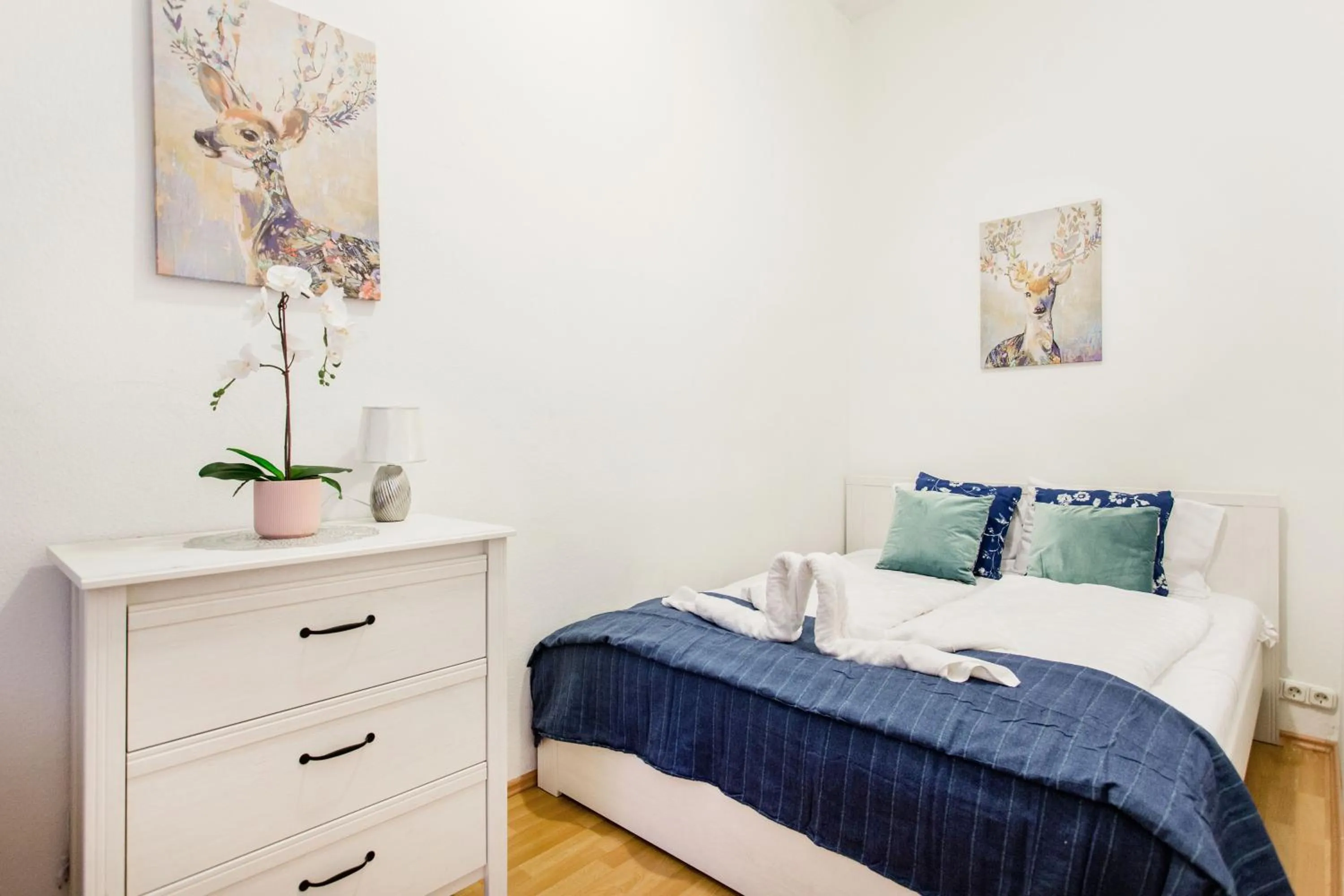 Bedroom, Bed in Grand Budapest Apartments
