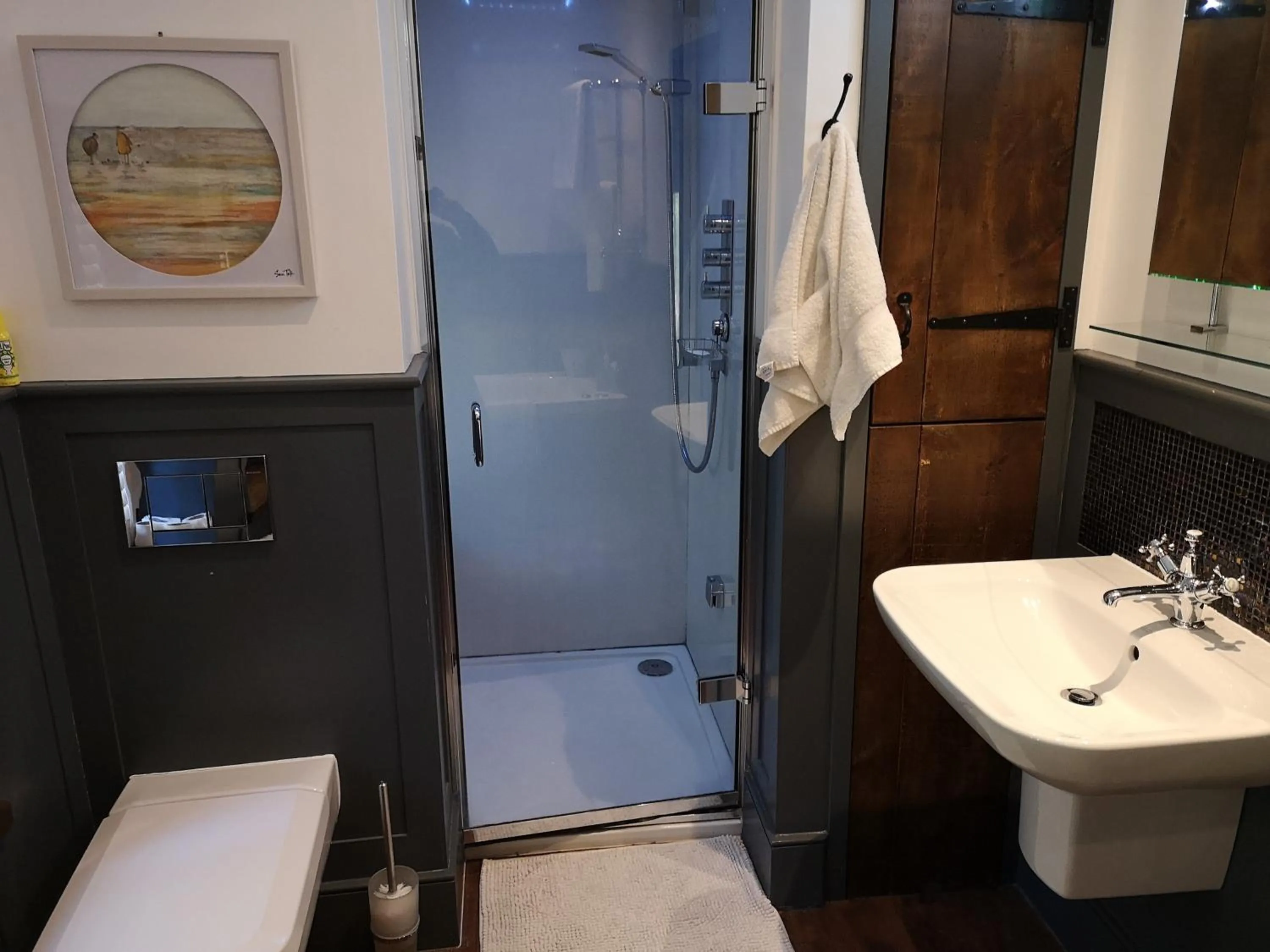 Bathroom in Robin Hood Farm B&B