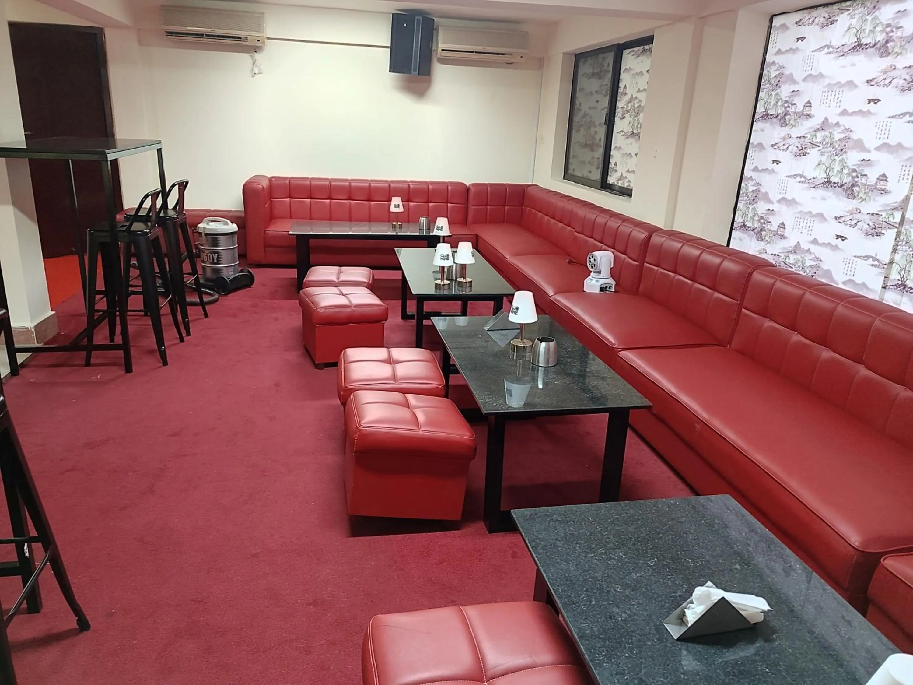 Nightclub / DJ in GALAXY Rs HOTEL