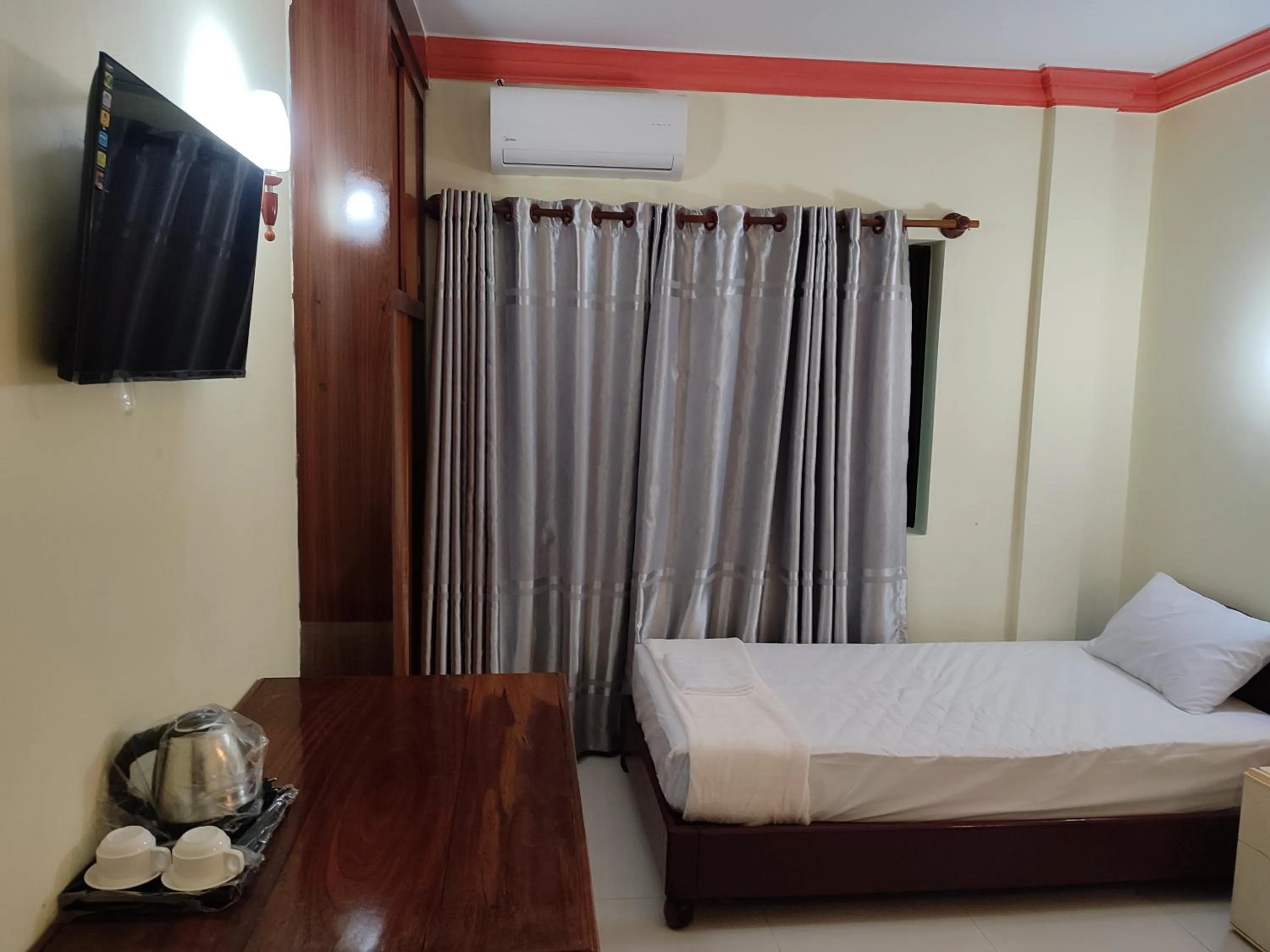 Photo of the whole room in GALAXY Rs HOTEL