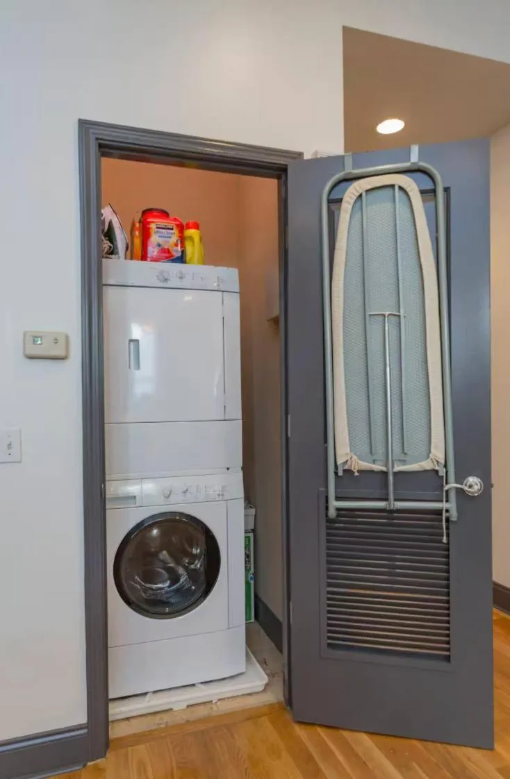 Grand Loft ON THEE Broadway Strip