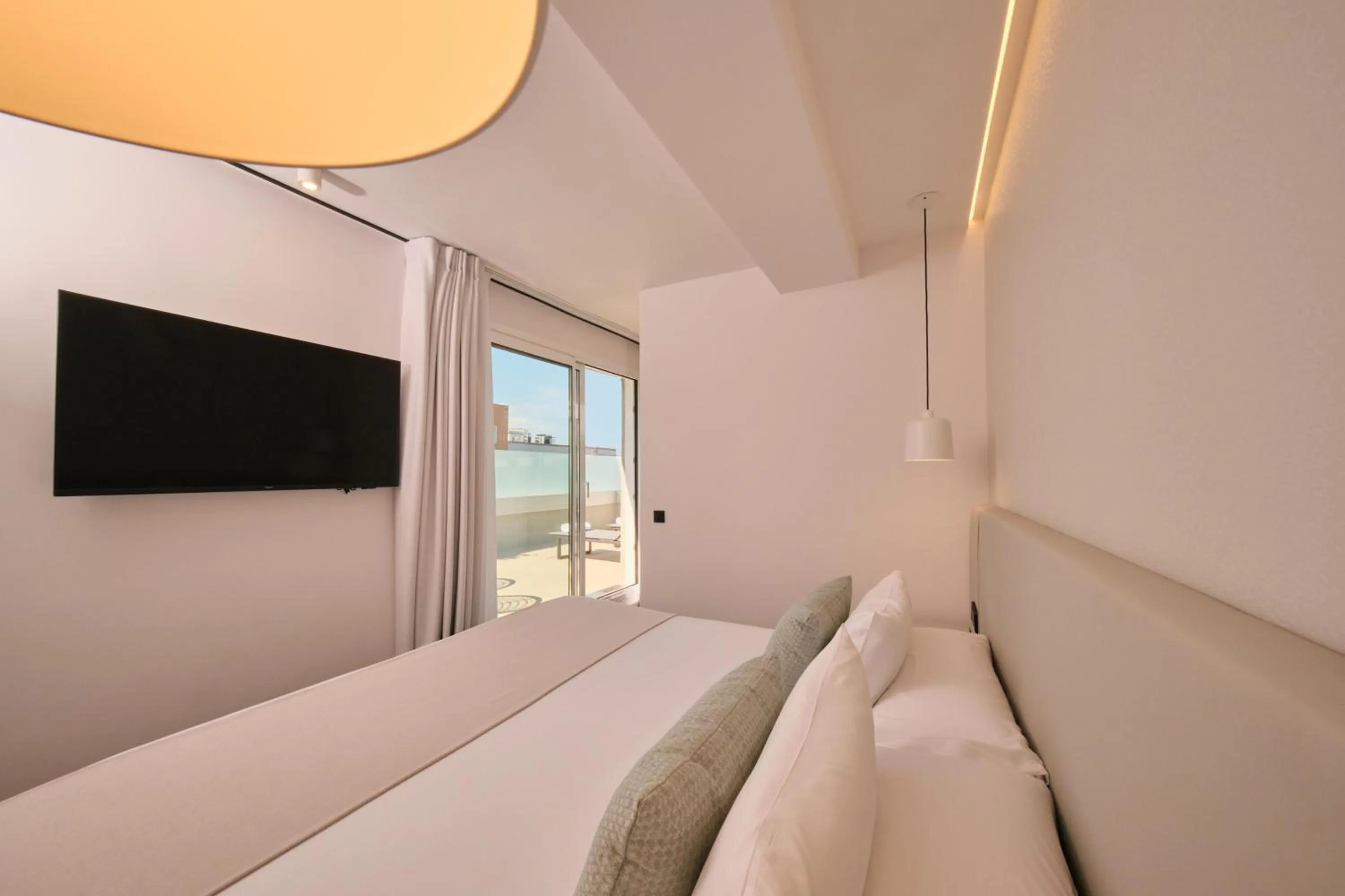 Photo of the whole room, Bed in 1881 Madrid Ventas Hotel