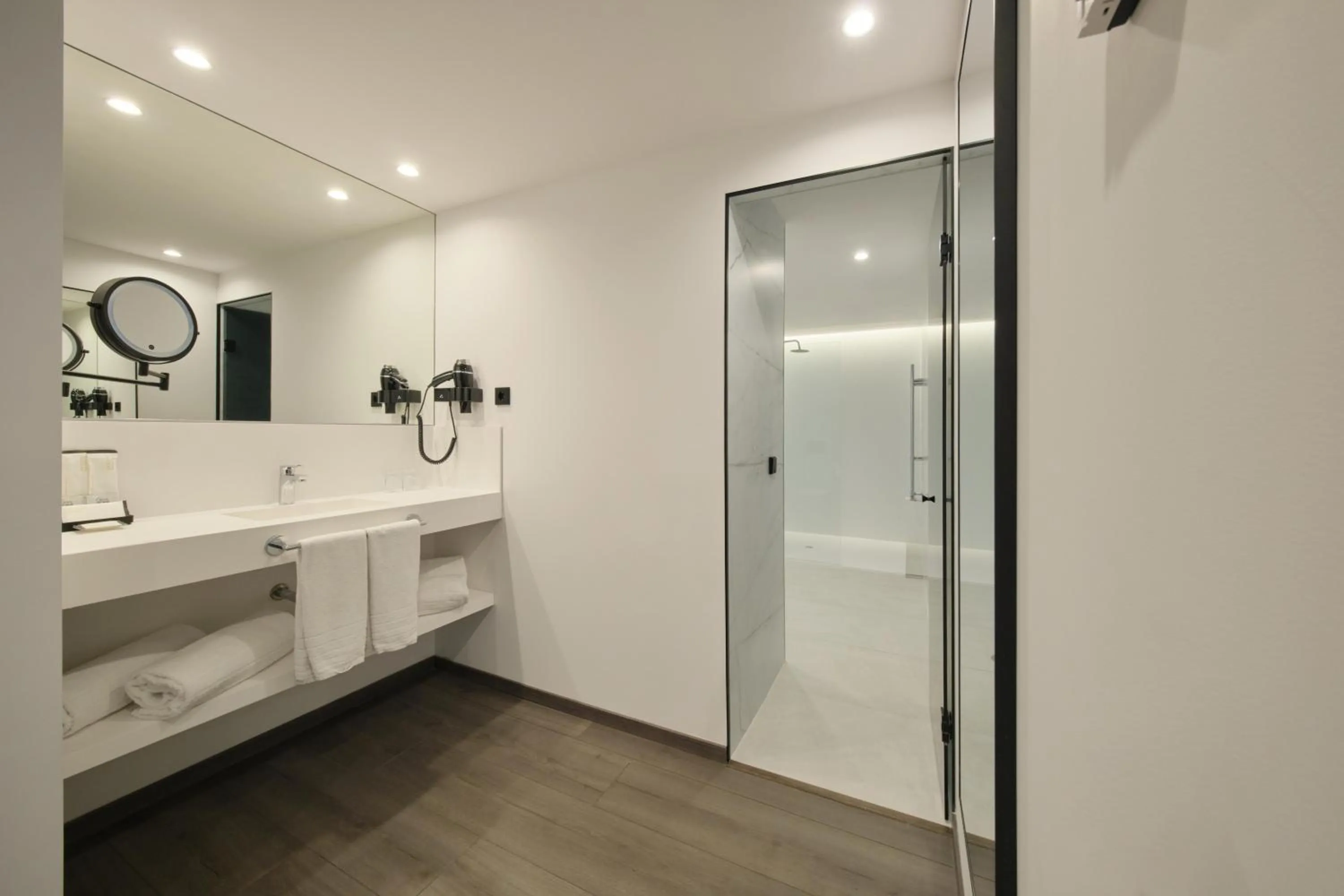 Bathroom in 1881 Madrid Ventas Hotel