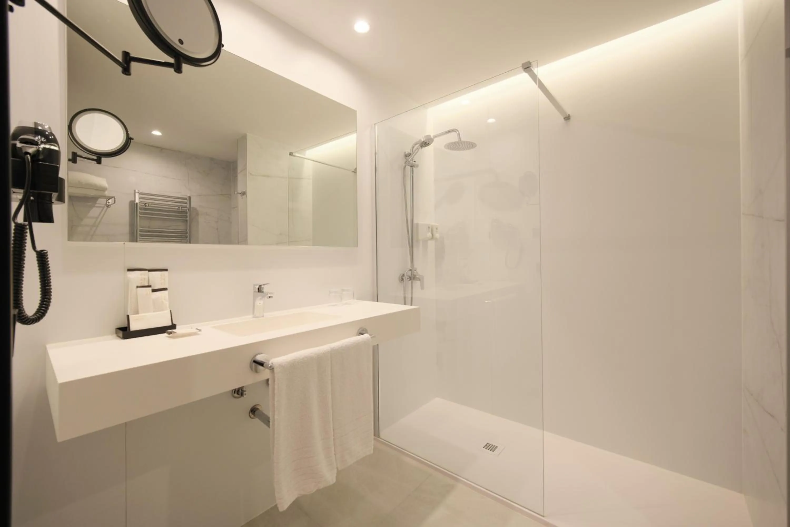 Bathroom in 1881 Madrid Ventas Hotel