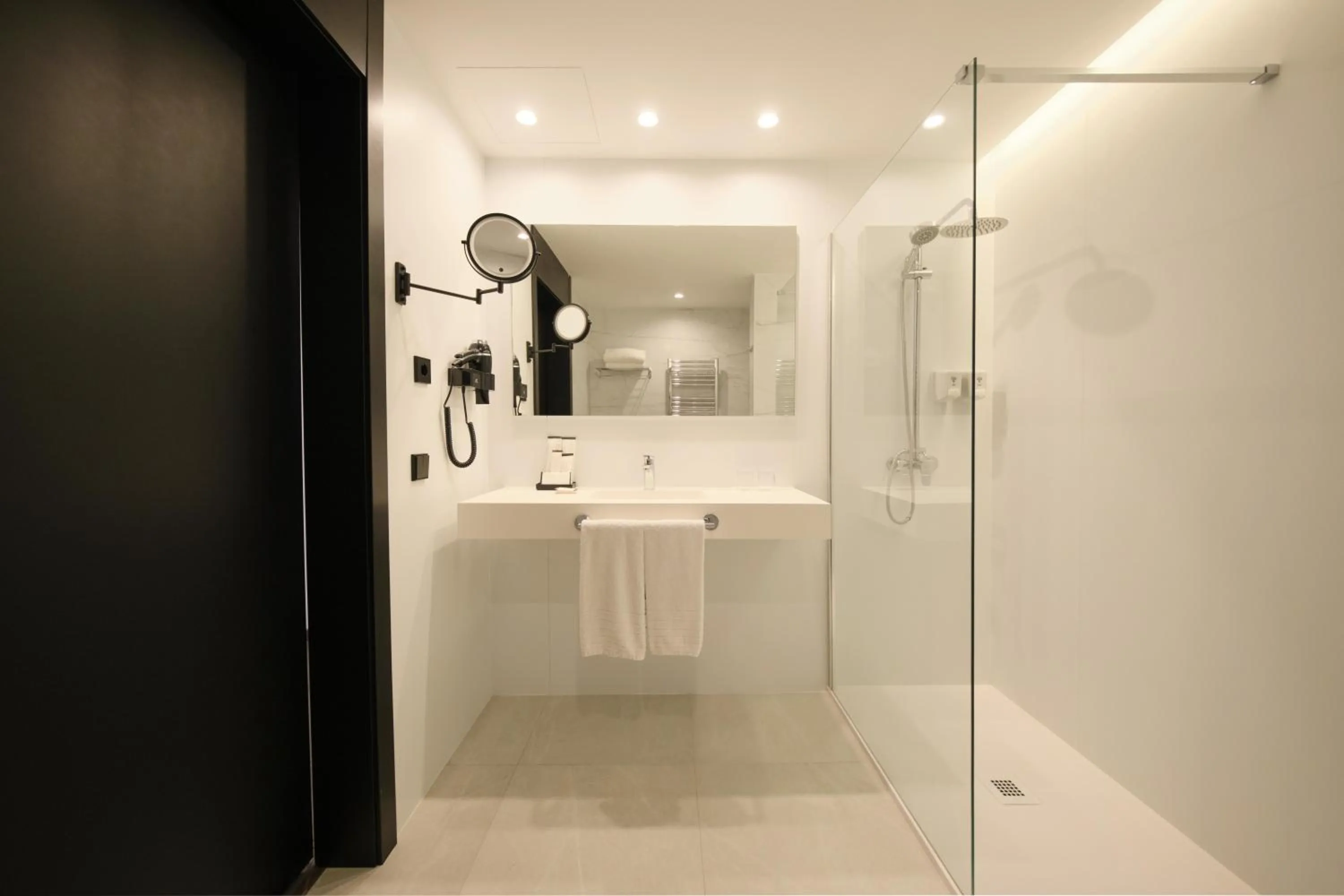 Bathroom in 1881 Madrid Ventas Hotel