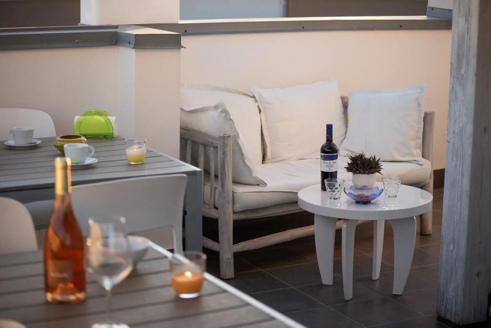 Balcony/Terrace in B&B White con Parcheggio Privato