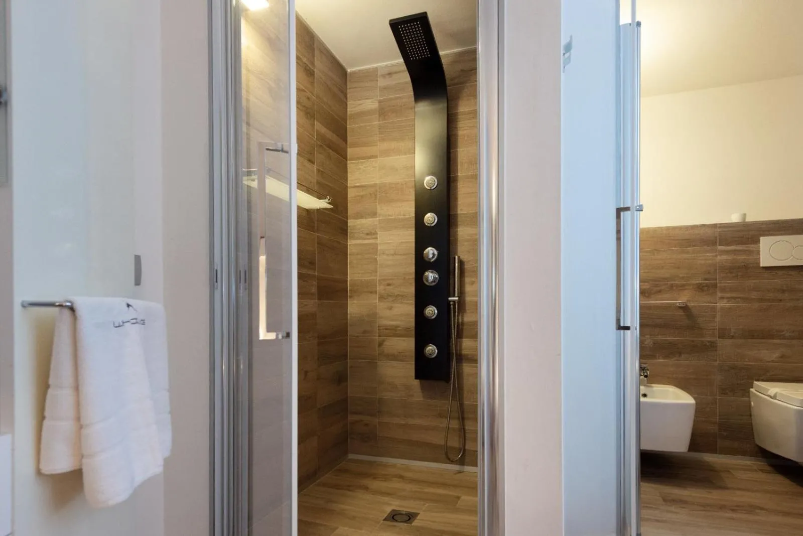 Bathroom in B&B White con Parcheggio Privato