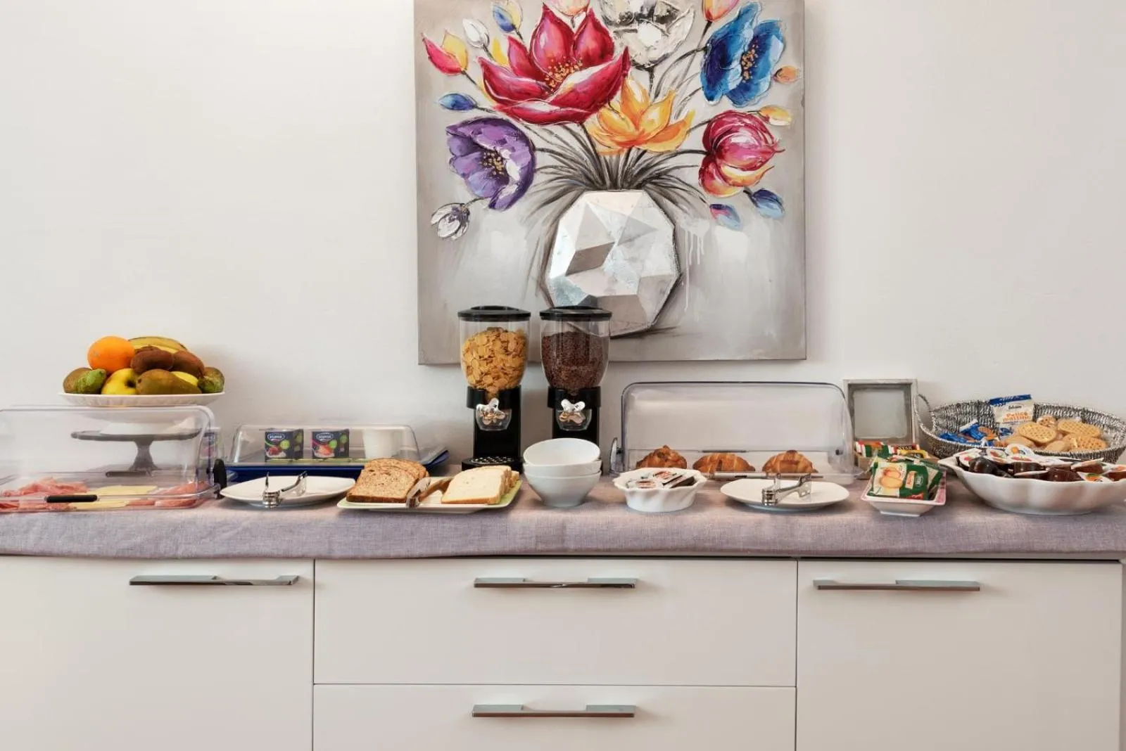 Breakfast in B&B White con Parcheggio Privato