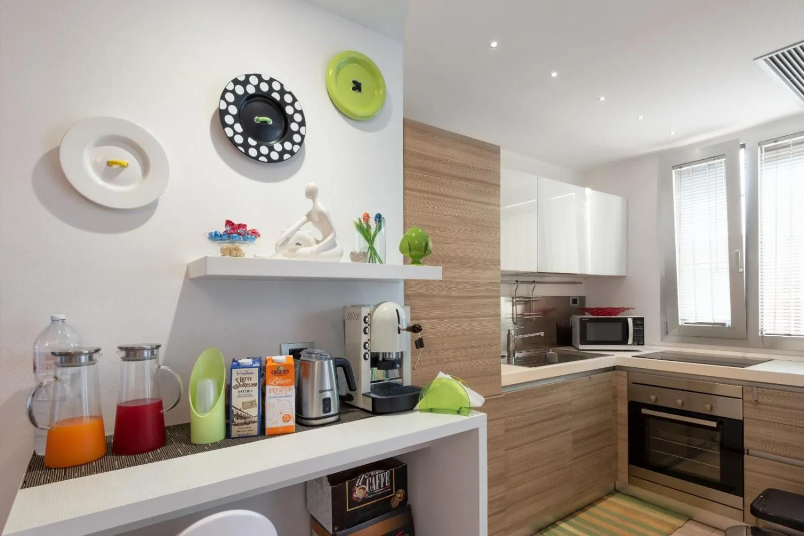 Breakfast in B&B White con Parcheggio Privato