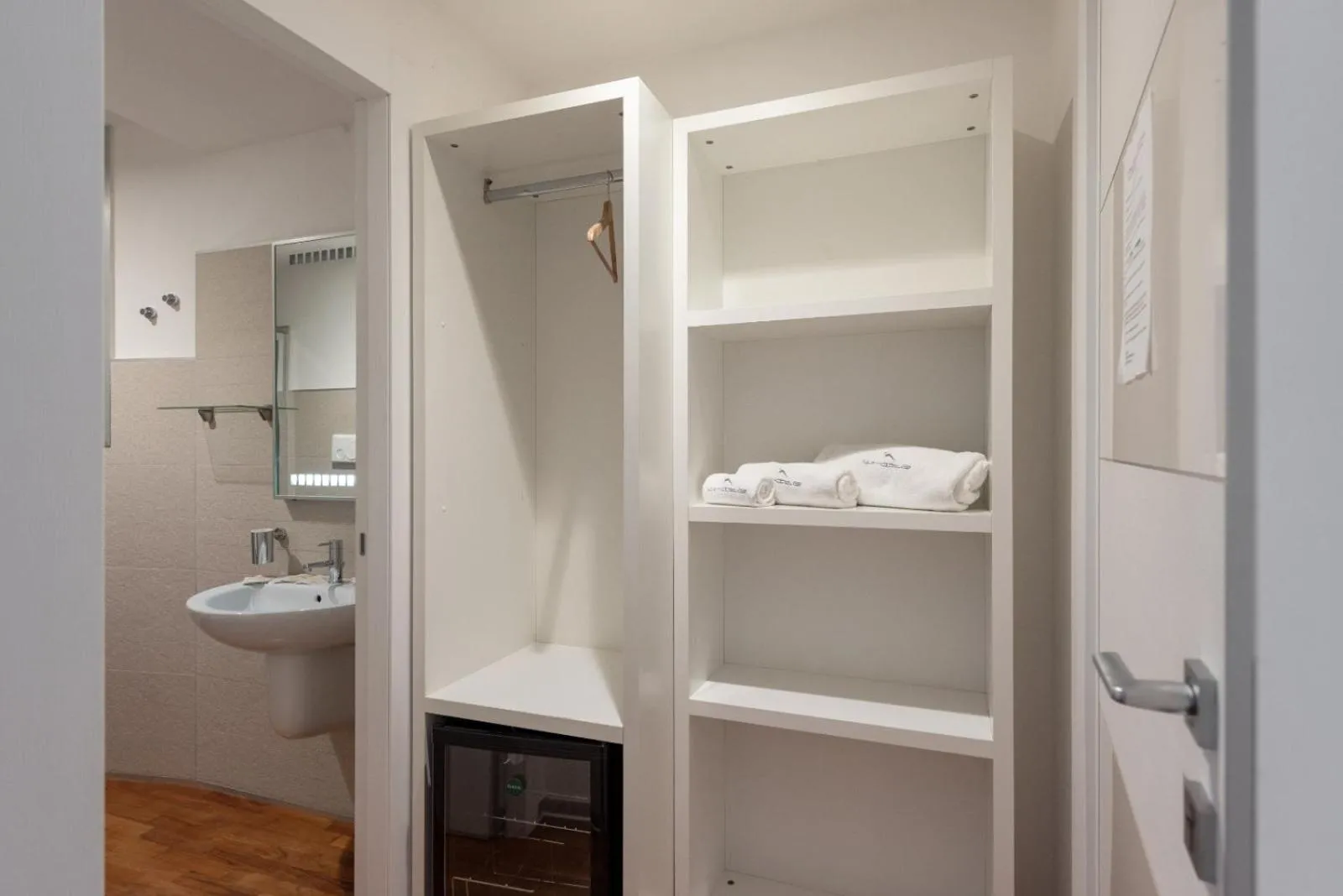 Bathroom in B&B White con Parcheggio Privato