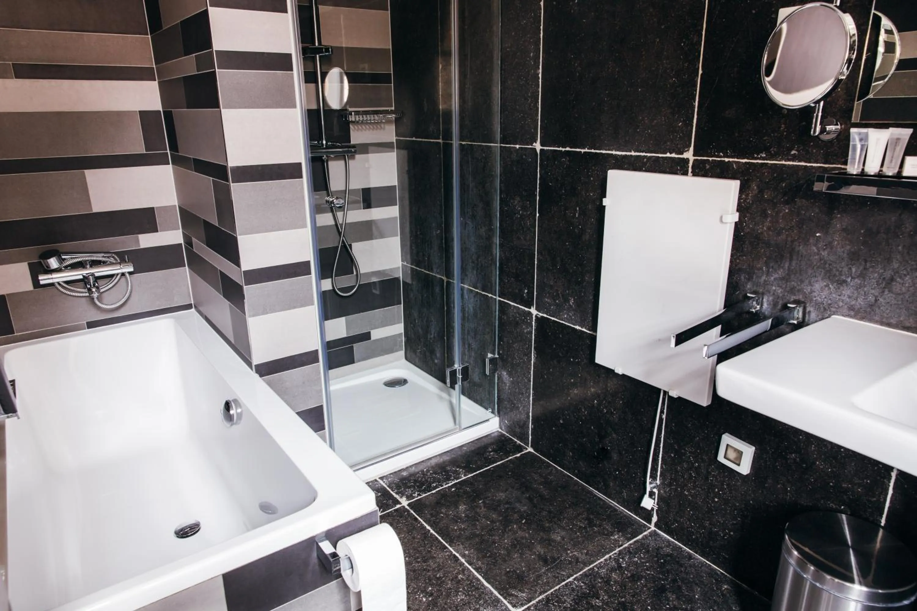 Shower in Prijeko Palace