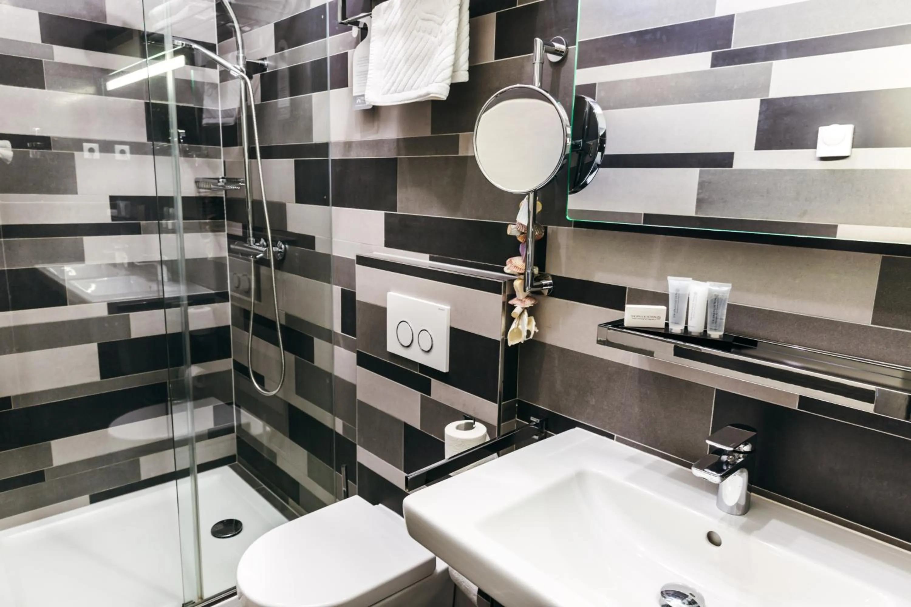 Toilet in Prijeko Palace