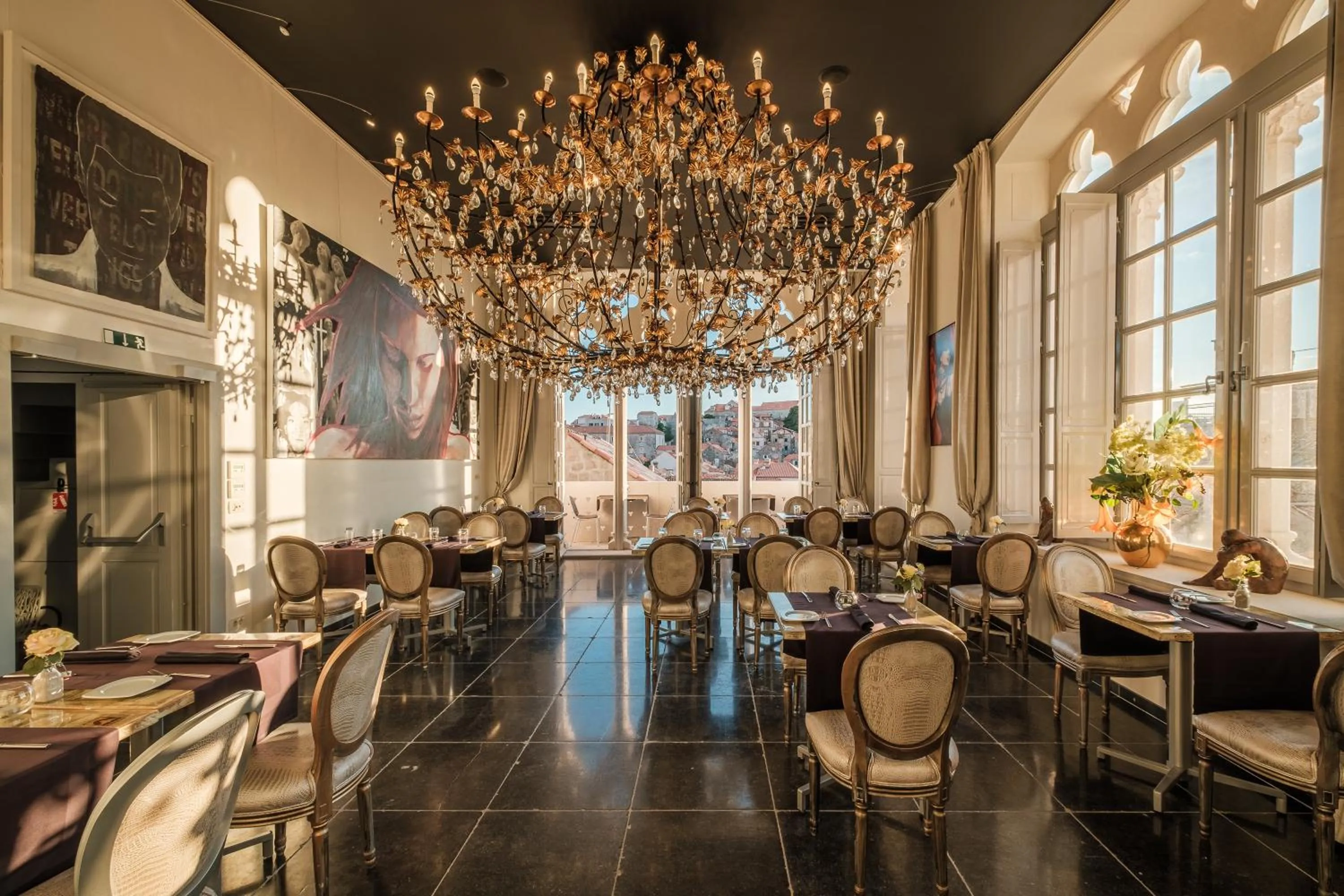 Restaurant/places to eat in Prijeko Palace