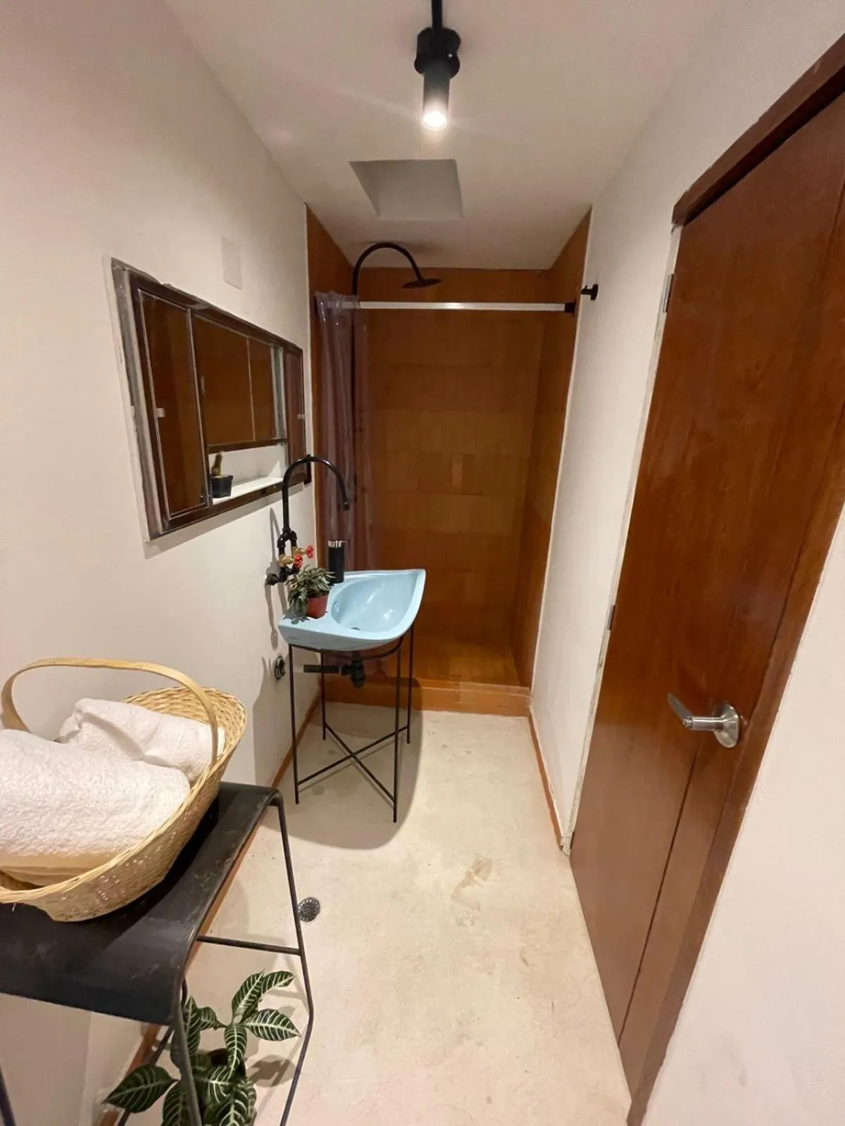 Bathroom in La Bonita Guesthouse