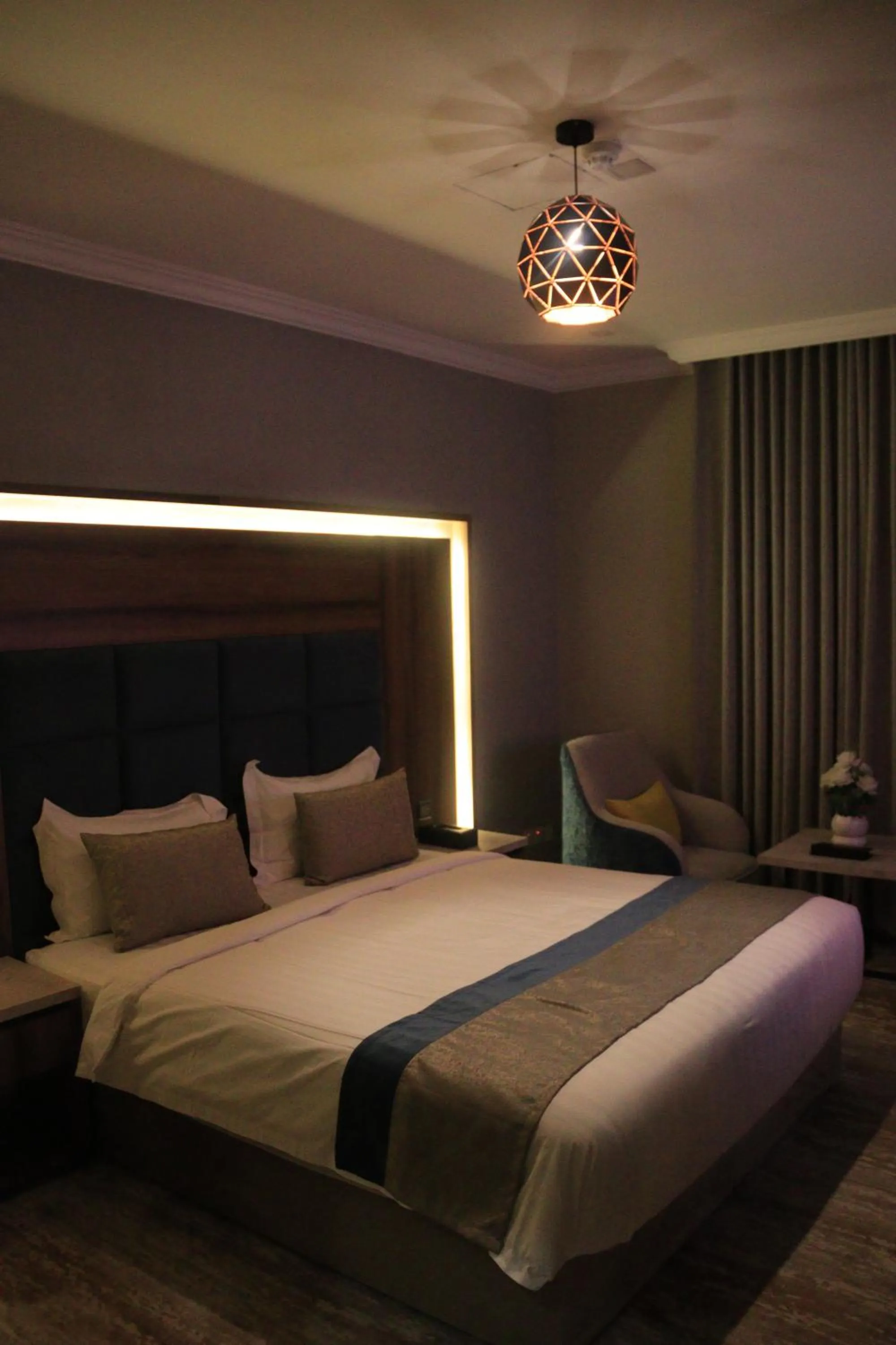 Bed in شقق سوات للشقق المخدومة 4