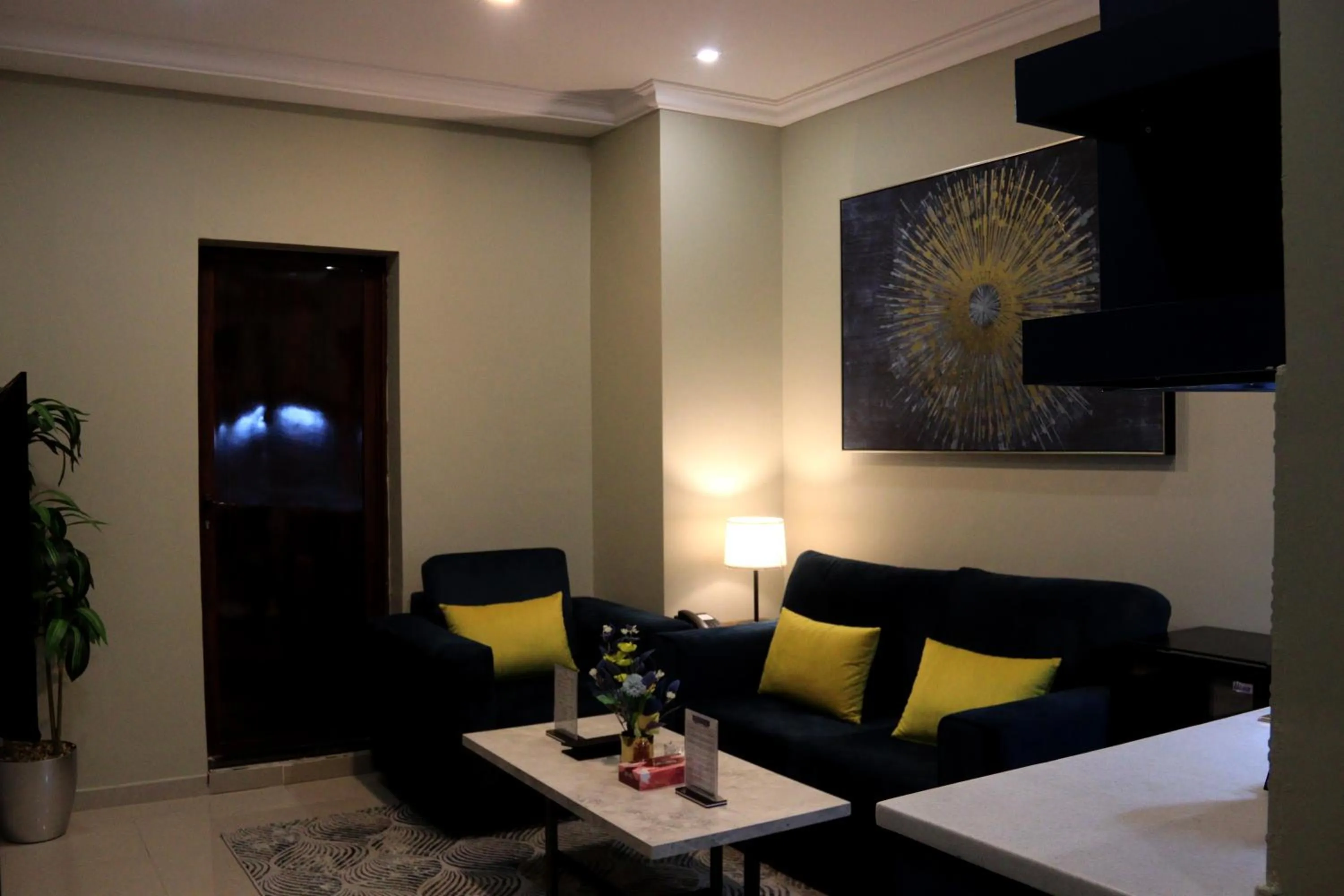 TV and multimedia in شقق سوات للشقق المخدومة 4