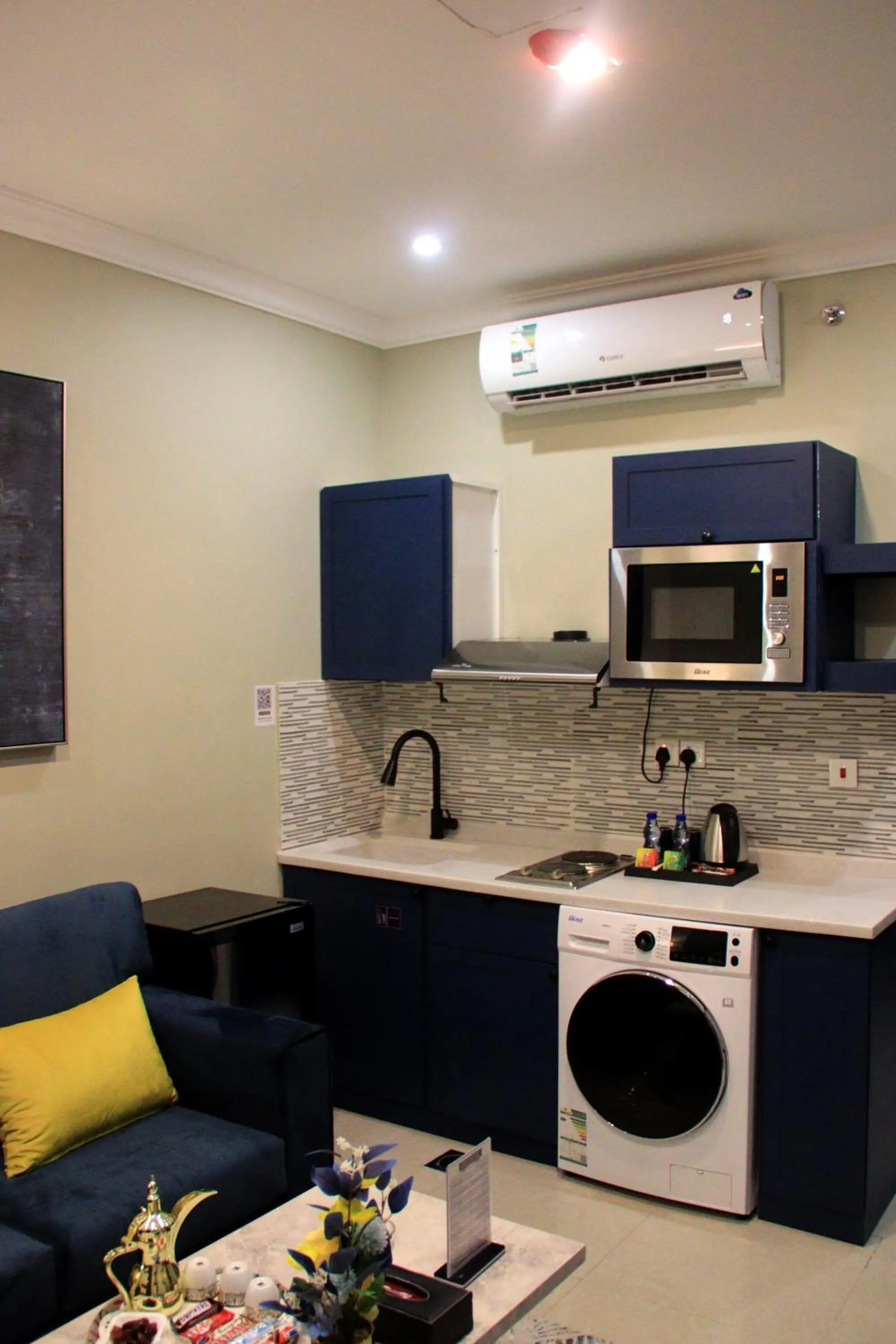 Kitchen or kitchenette in شقق سوات للشقق المخدومة 4