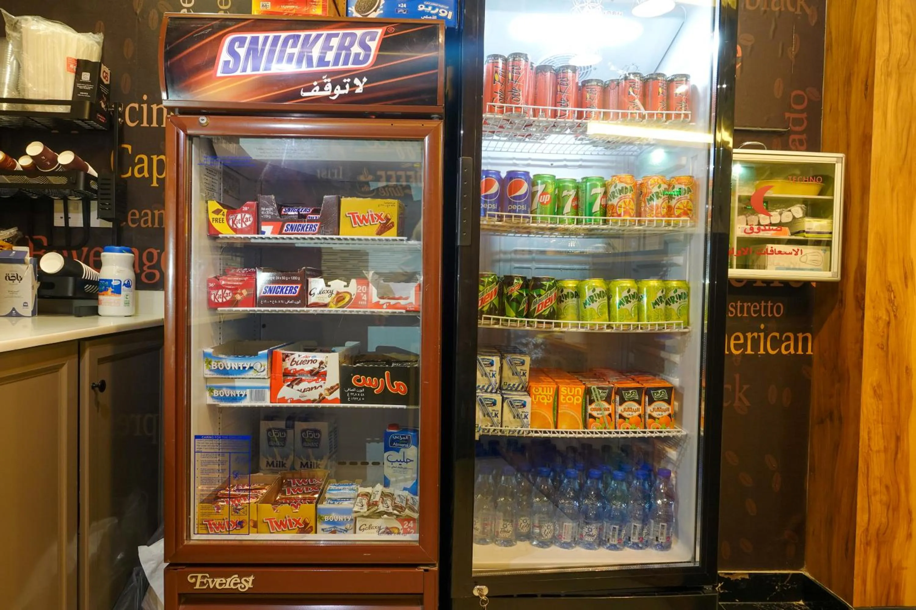 Non alcoholic drinks in شقق سوات للشقق المخدومة 4