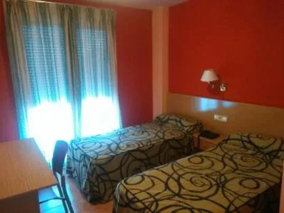 Day, Bed in Hotel Don Angel