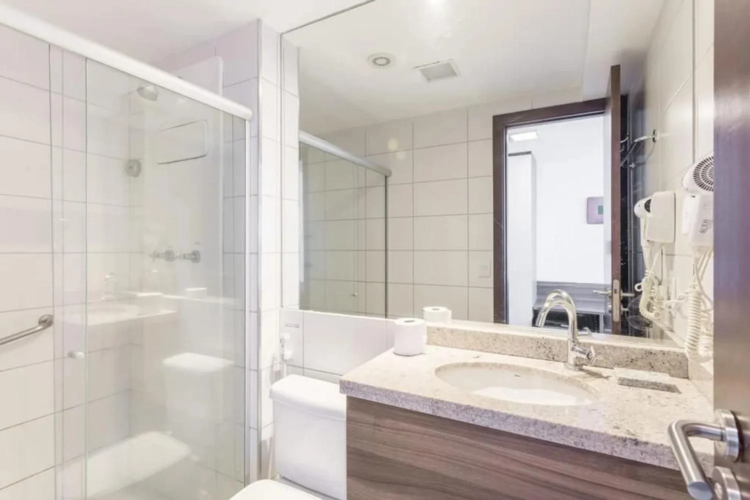 King Suite with Balcony in HY Apartaments & Hotels-Boa Viagem