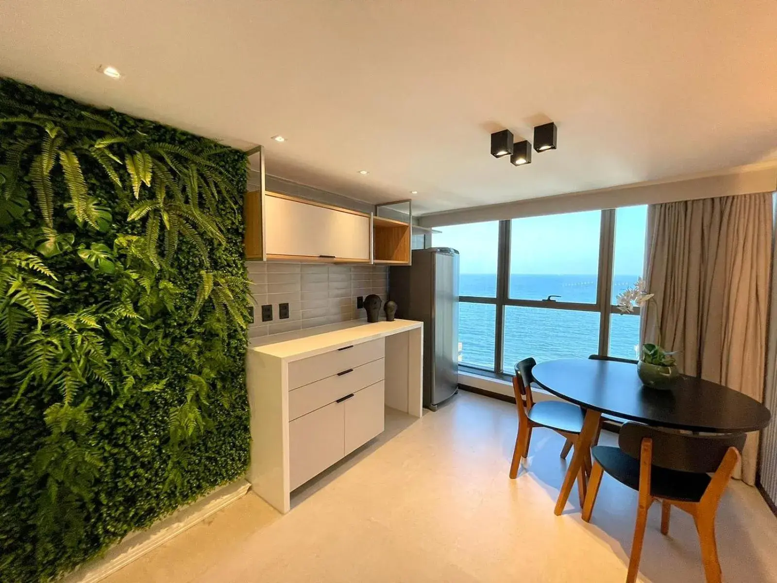 Luxury Quadruple Room in HY Apartments & Hotels Luxury Quadruple Room in HY Apartments & Hotels