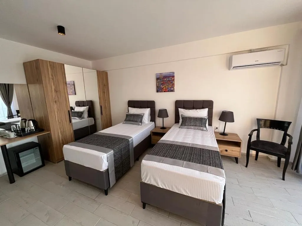 Photo of the whole room, Bed in Ni Marin Hotel