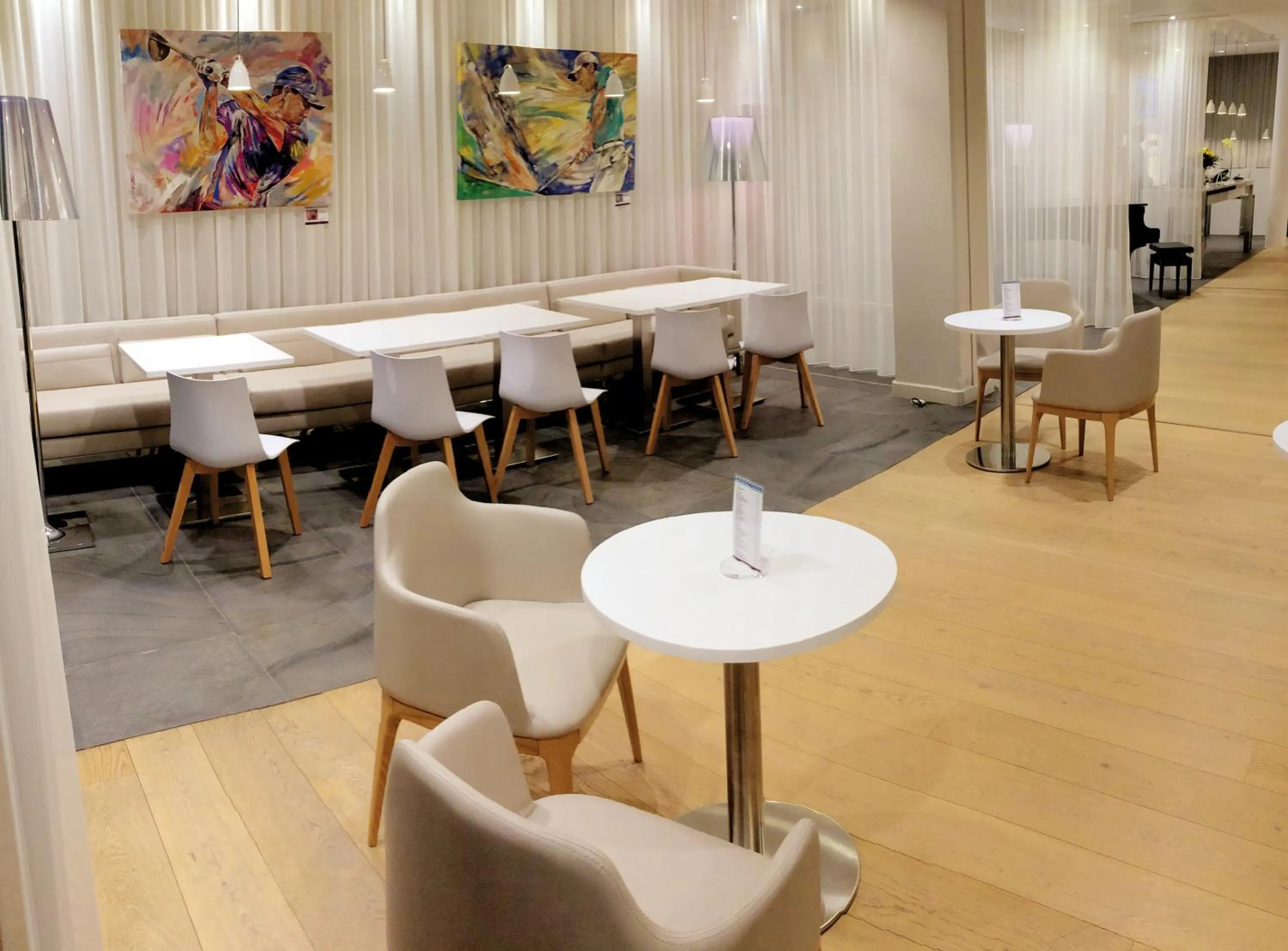 Lounge or bar in Mercure Hotel Golf Cap d'Agde