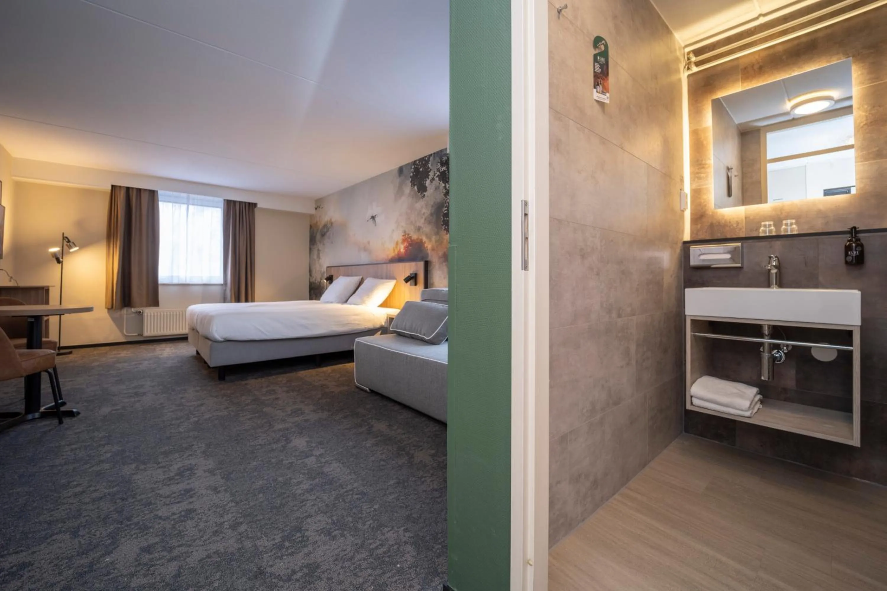 Bedroom, Bed in Fletcher Hotel Restaurant Rooland