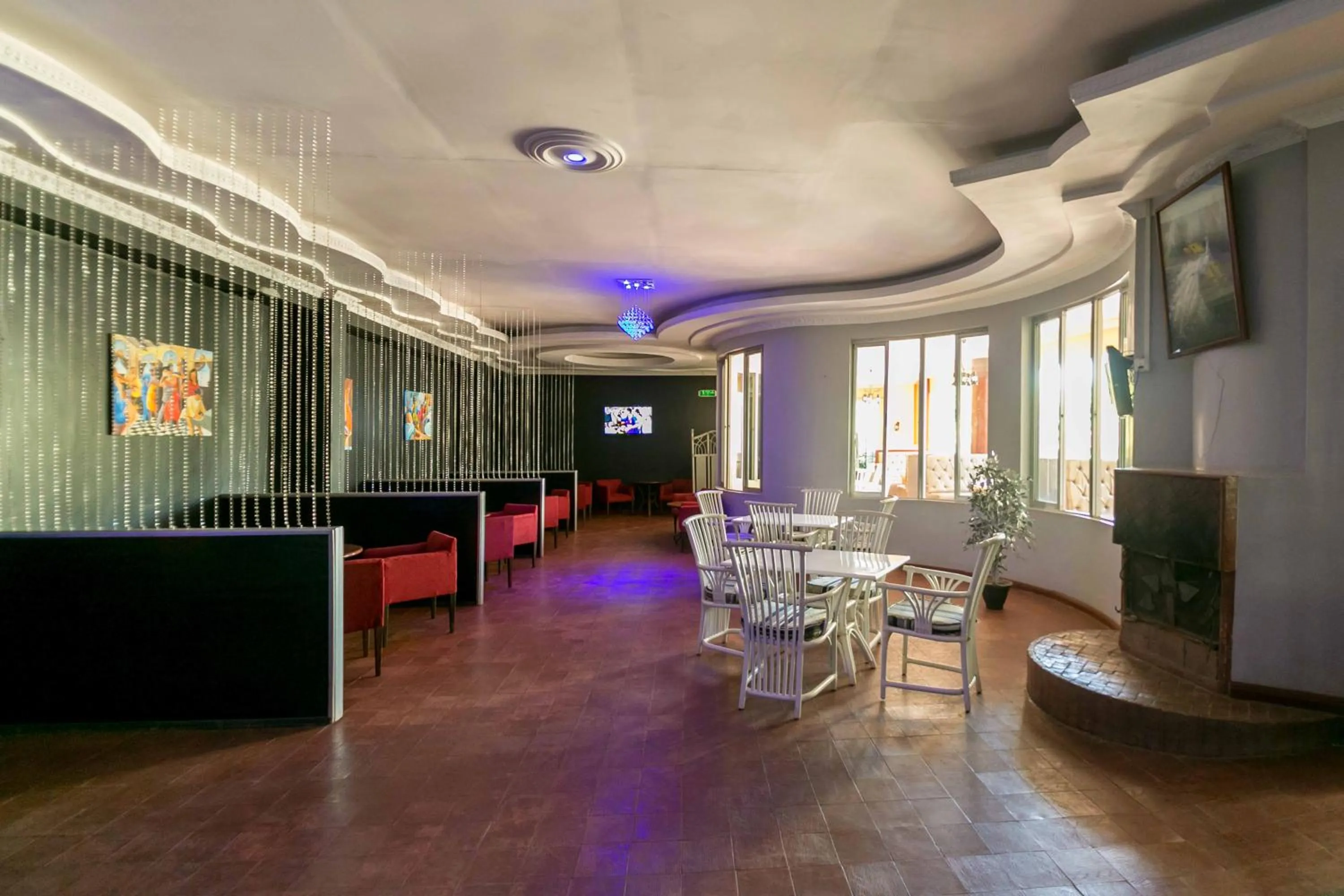 Restaurant/places to eat in Fahari Gardens Hotel