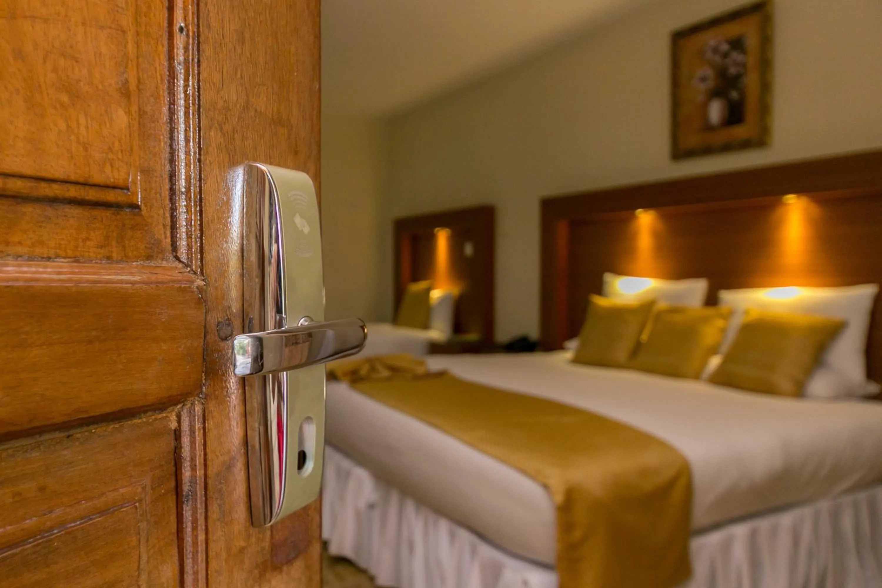 Bedroom, Bed in Fahari Gardens Hotel