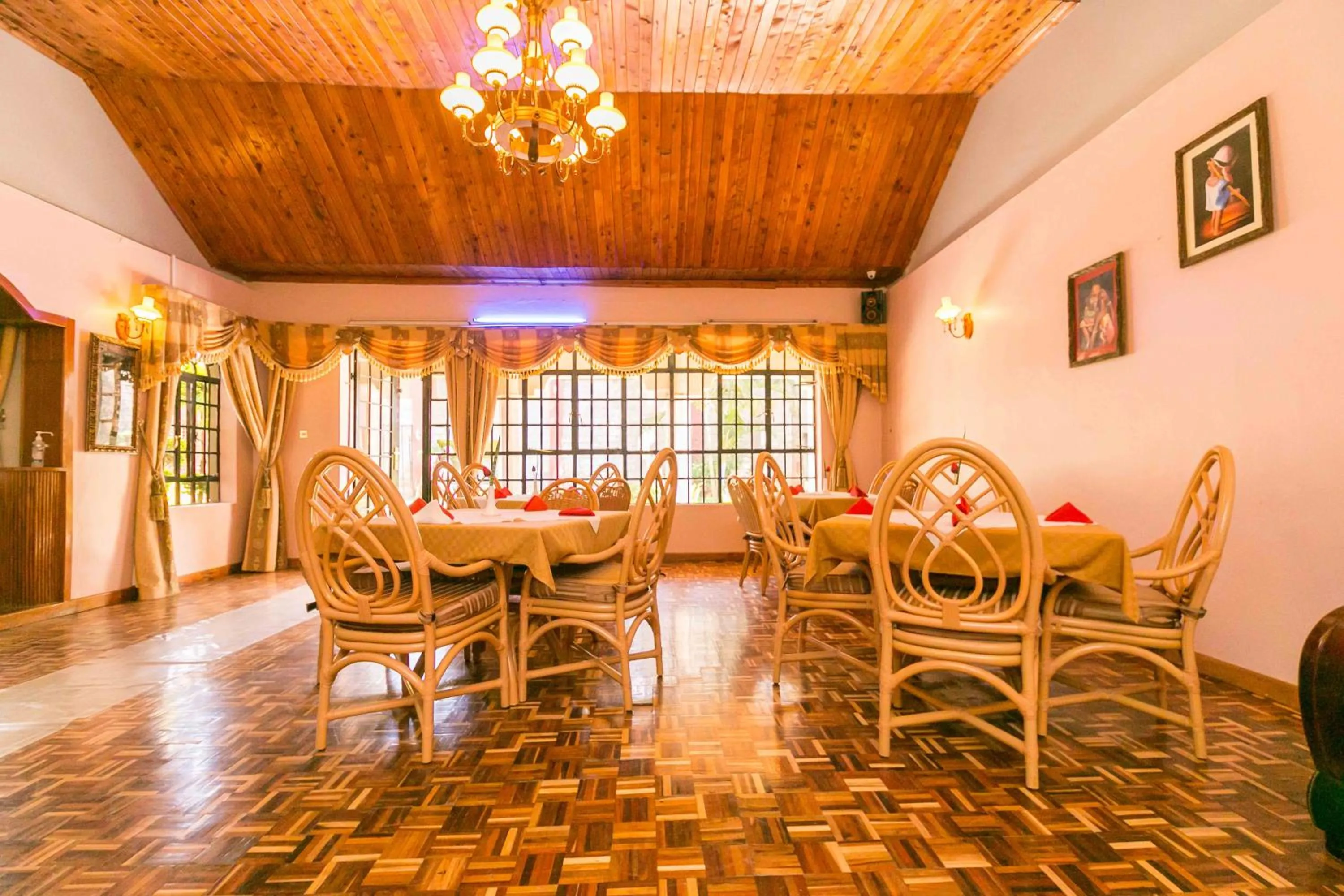 Breakfast in Fahari Gardens Hotel