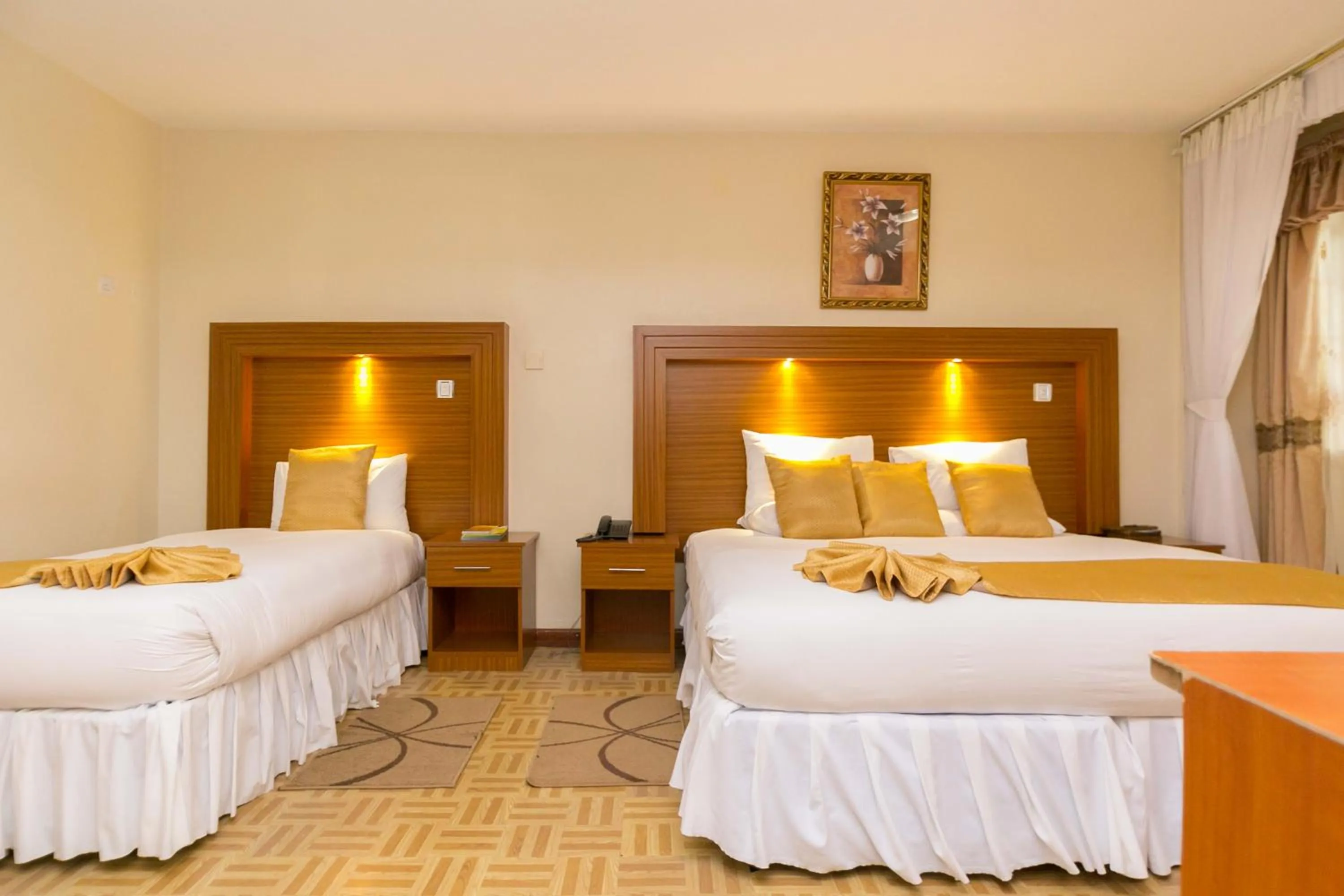 Bedroom, Bed in Fahari Gardens Hotel