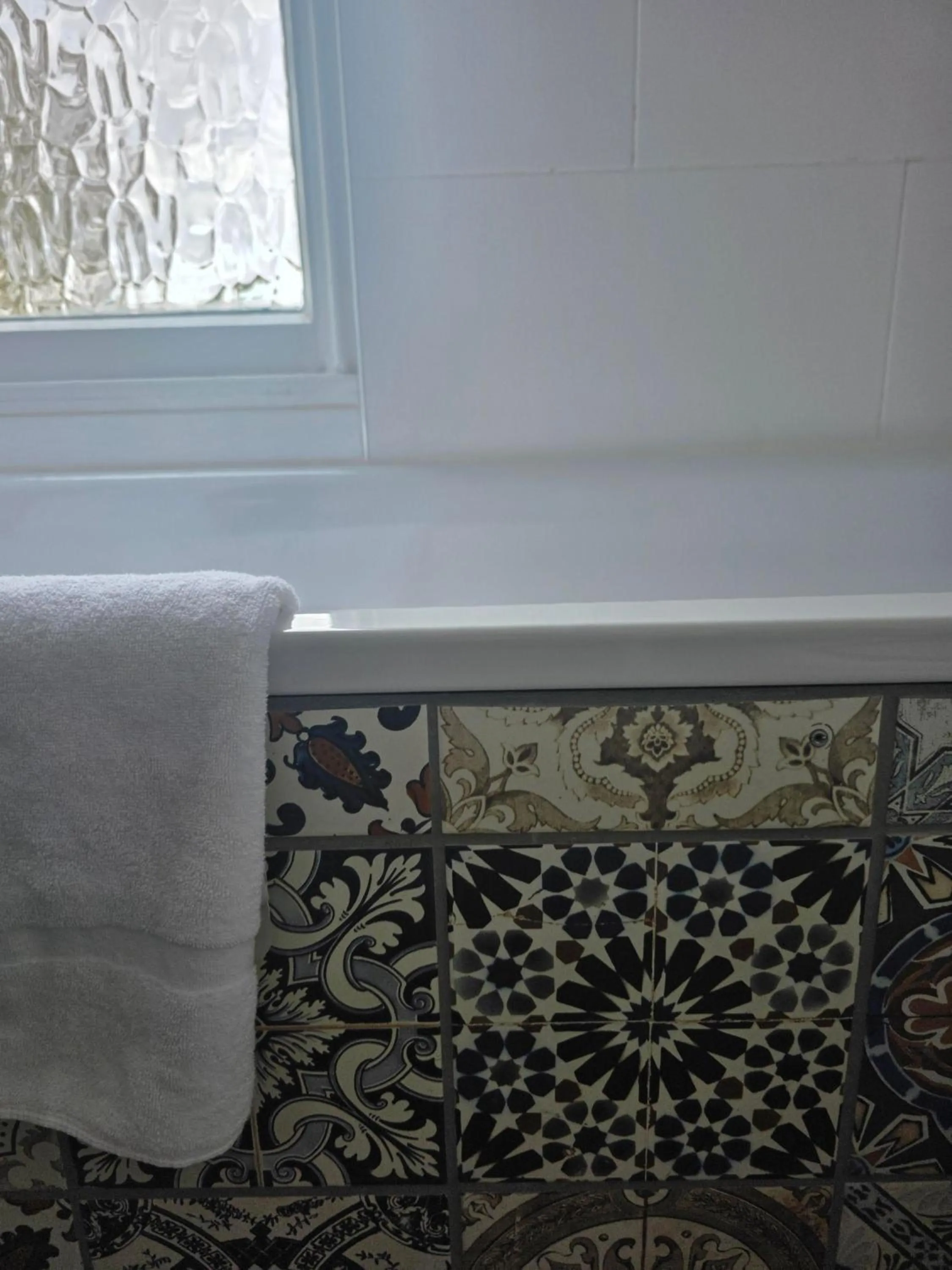 Bathroom in Oaklands Hall Hotel Grimsby