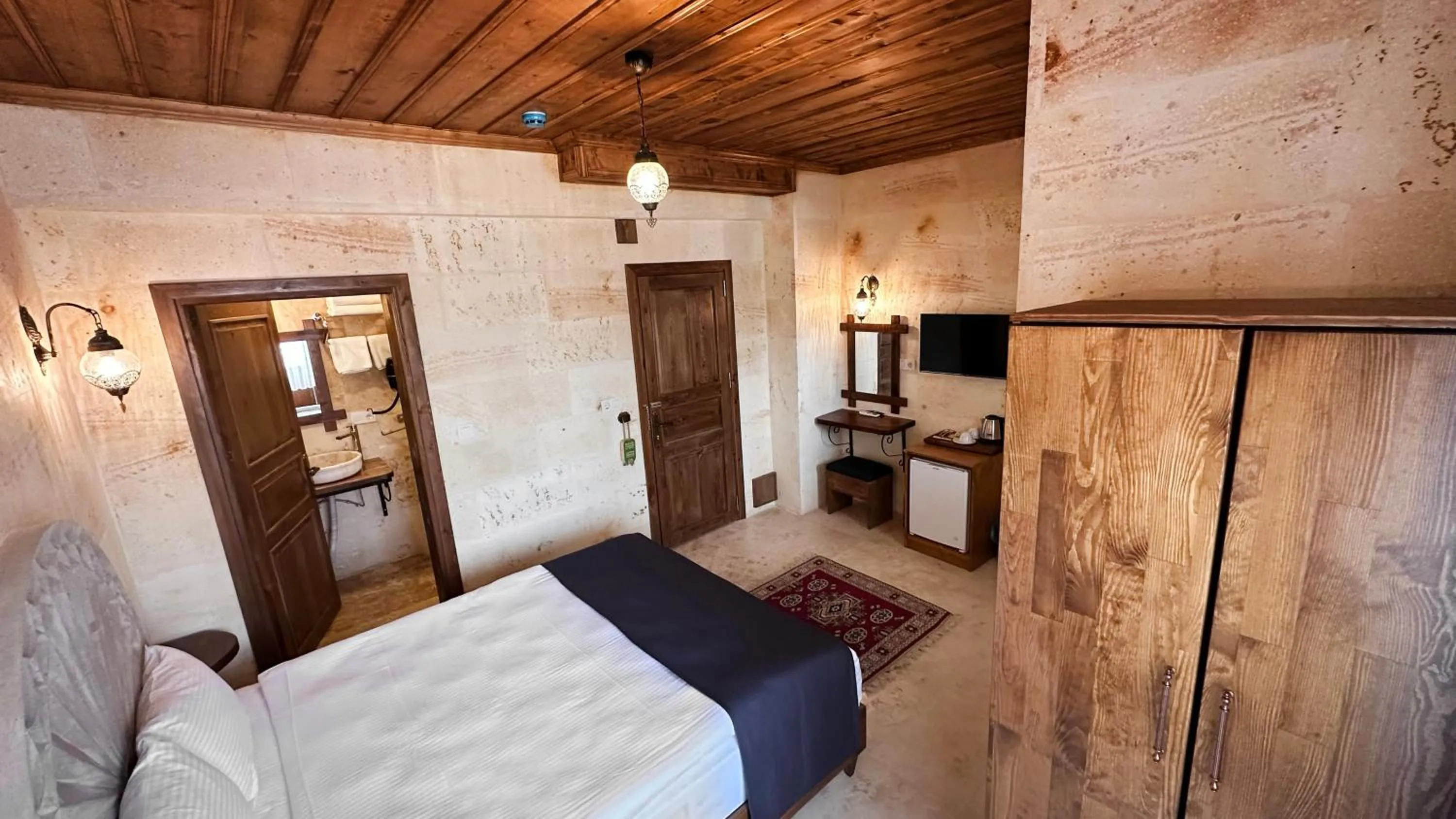 Bedroom, Bed in Rocca Stone House