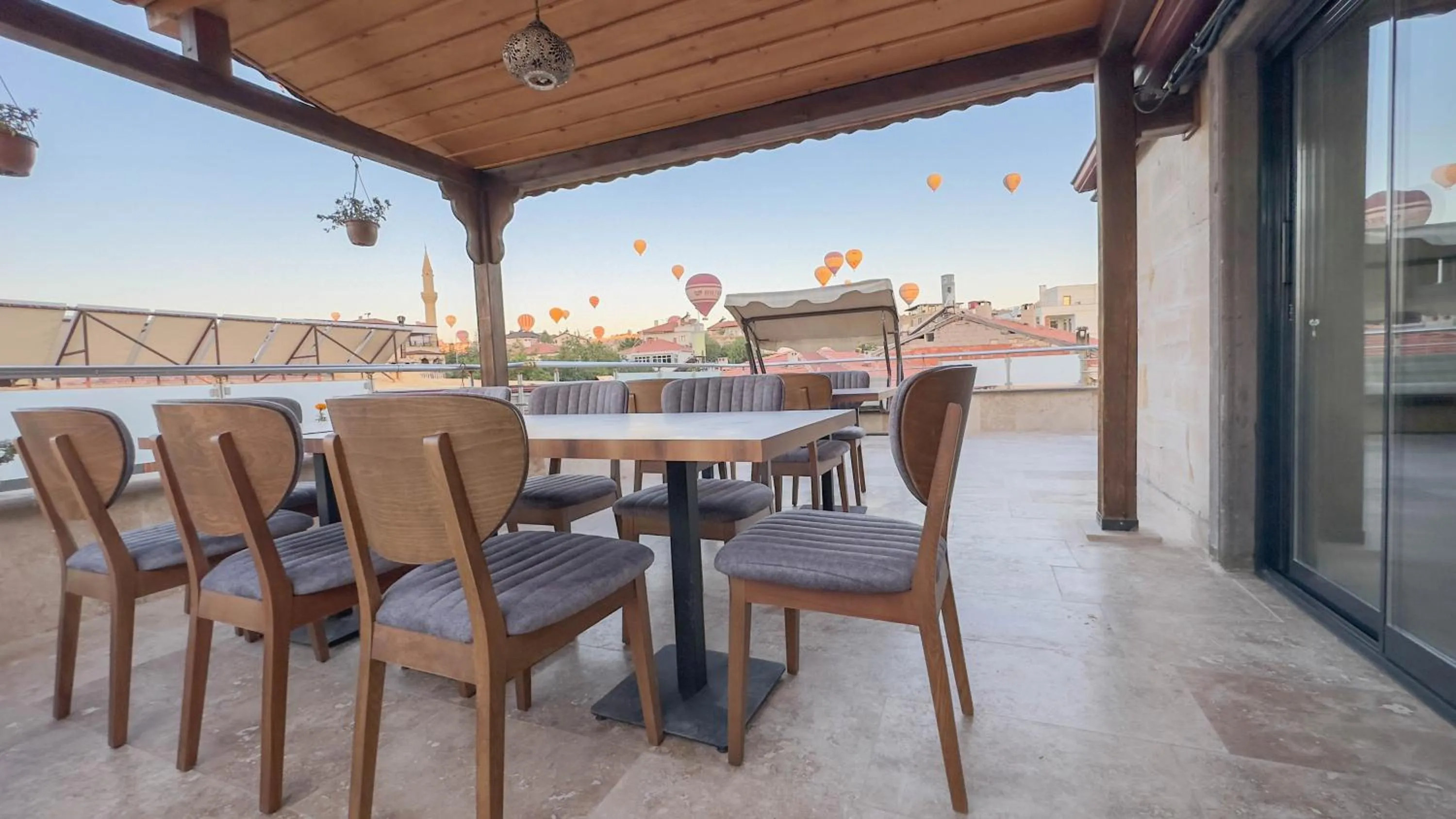 Restaurant/places to eat in Rocca Stone House