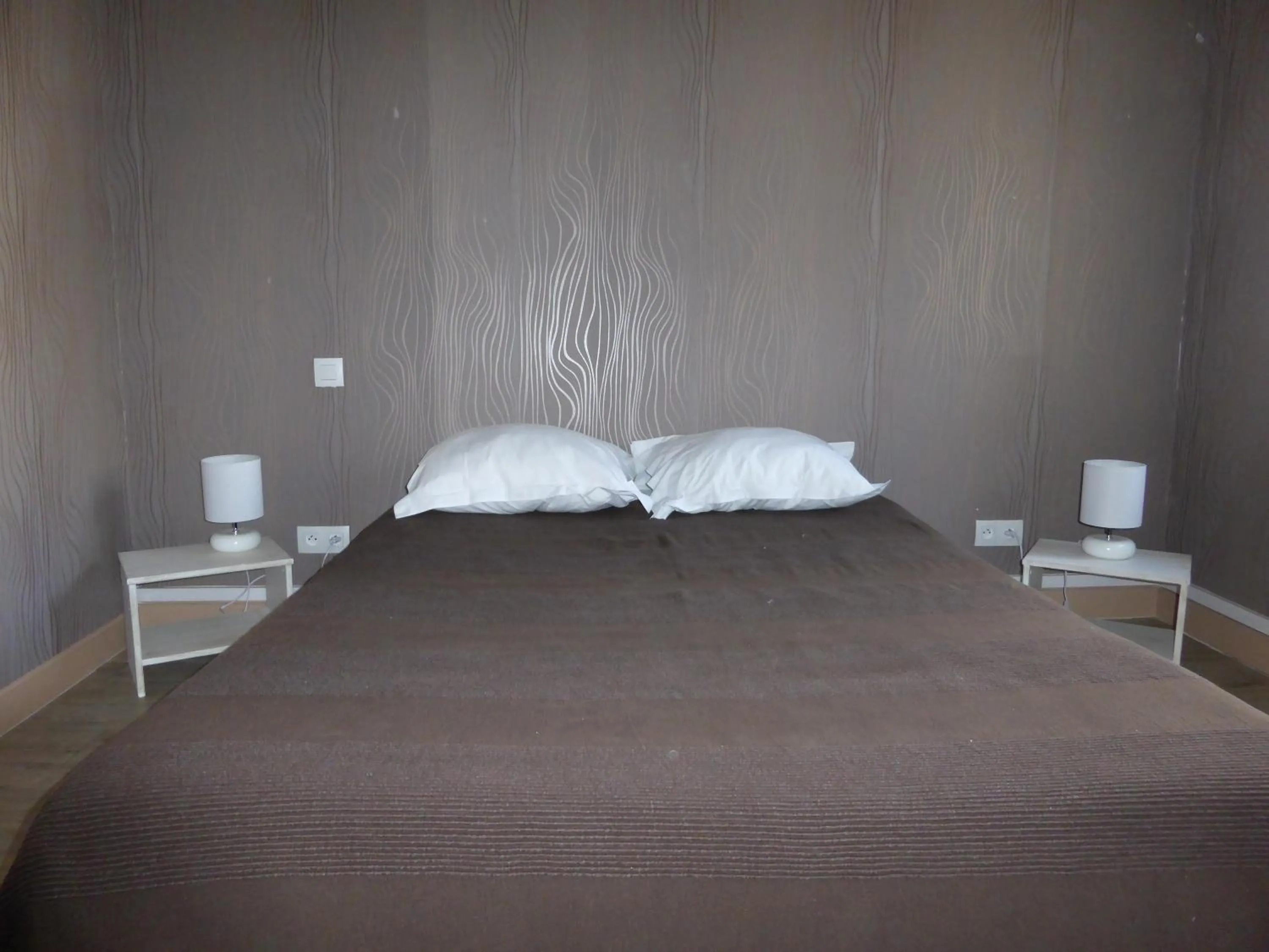 Bedroom, Bed in Le Bannier Hotel Restaurant