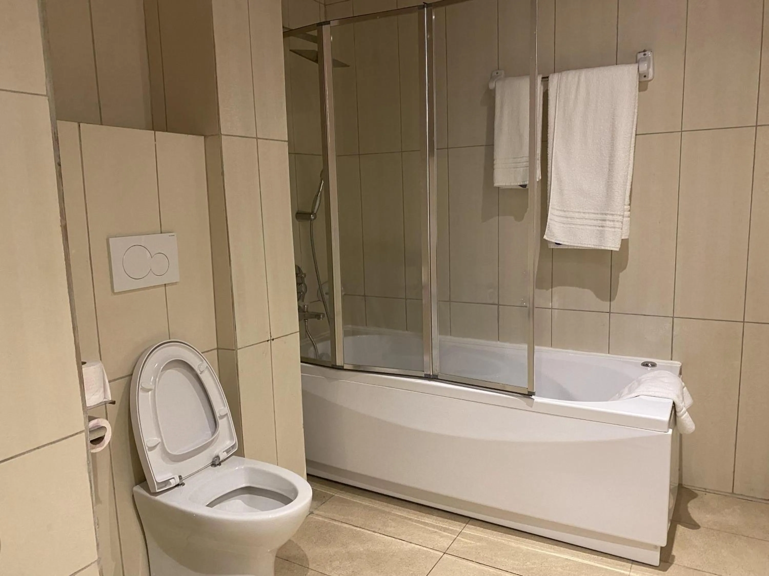 Bathroom in Hotel Franco Yaounde