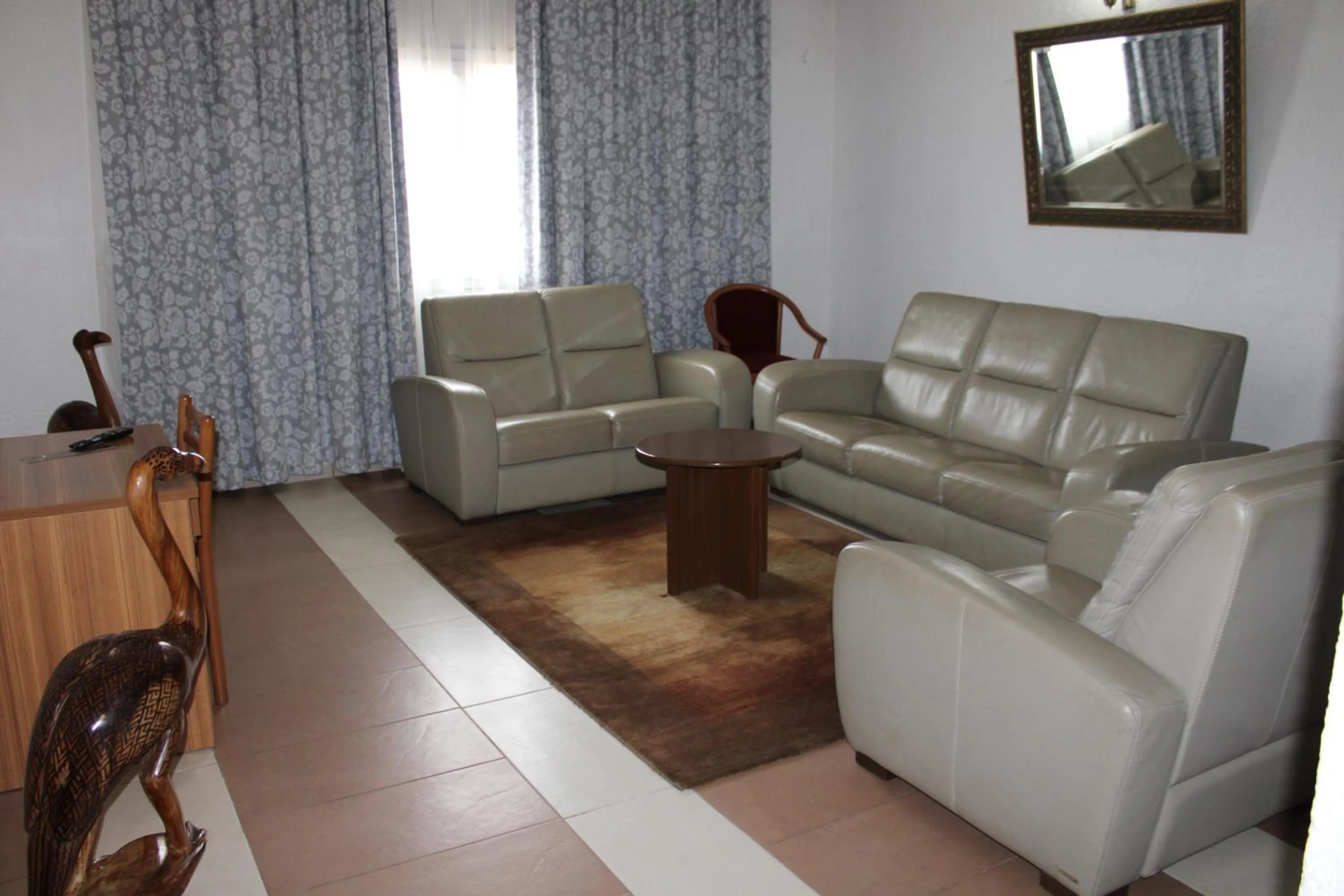 Living room in Hotel Franco Yaounde