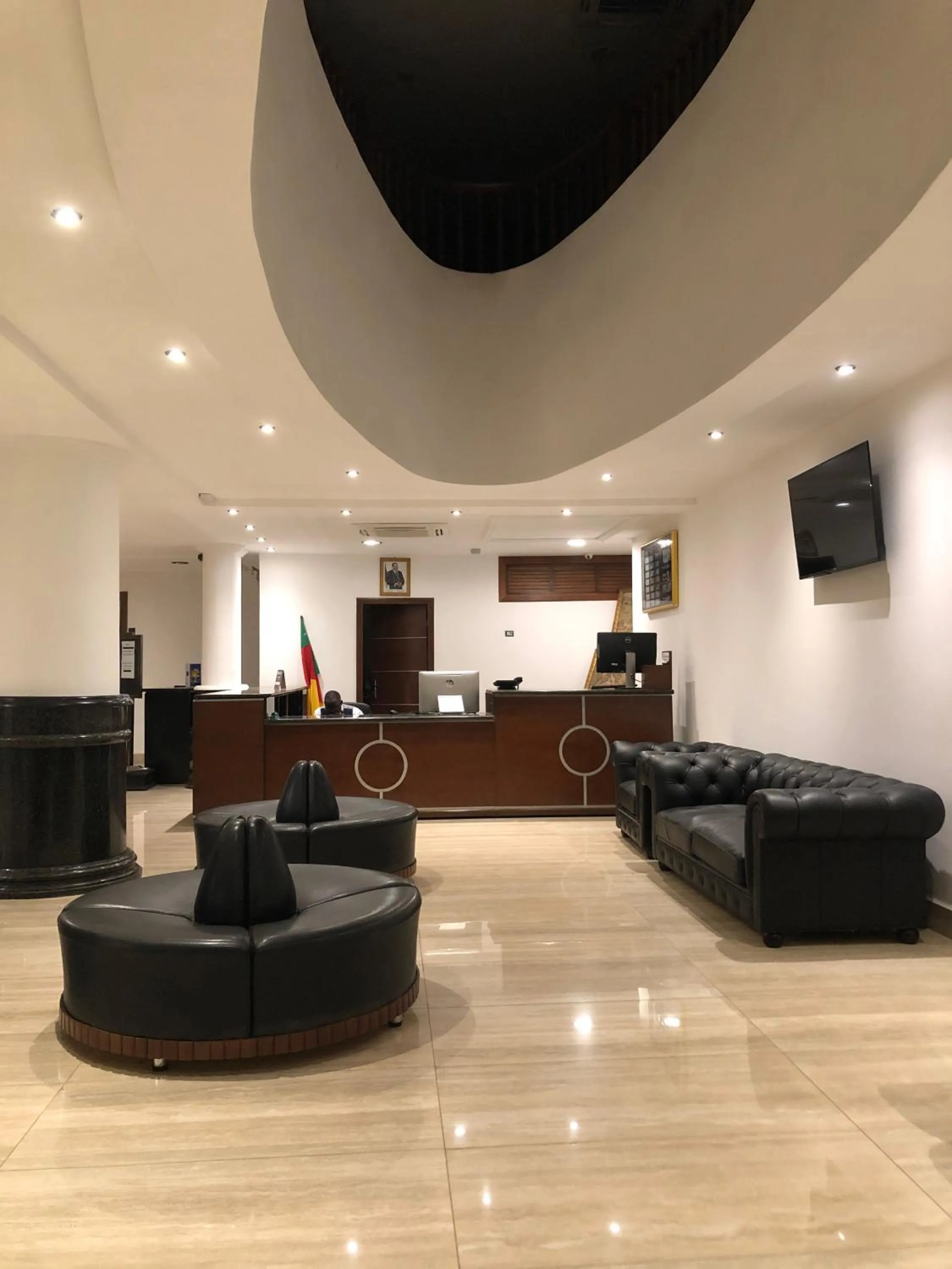 Living room in Hotel Franco Yaounde
