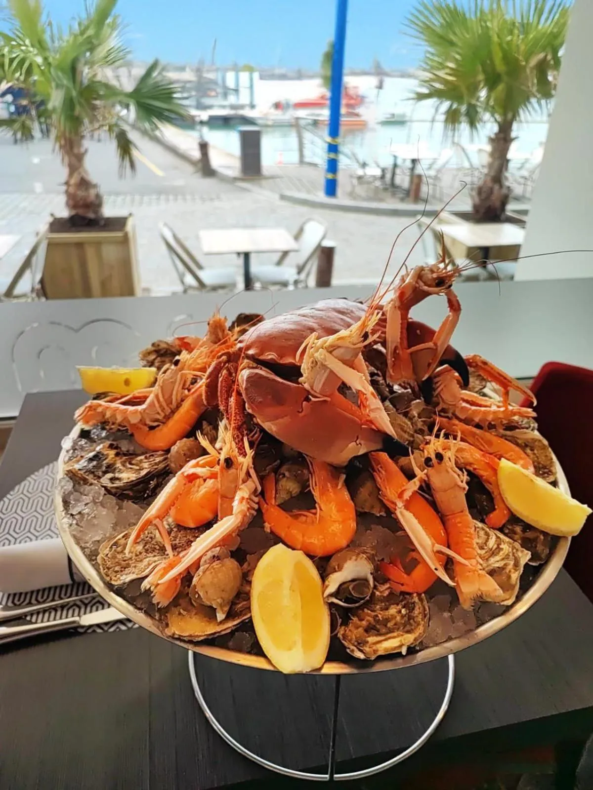 Restaurant/places to eat in Hotel Eisenhower