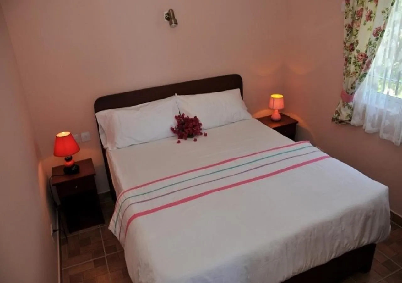 Bedroom, Bed in Trou Aux Biches Self Catering Apartment