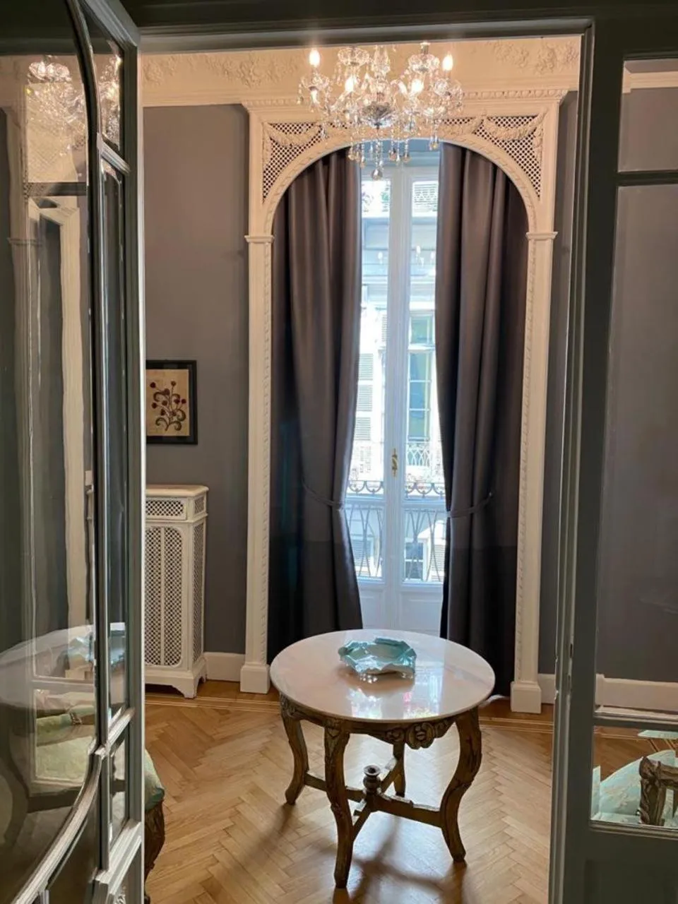 Library in Loger Confort Residence & Apartments