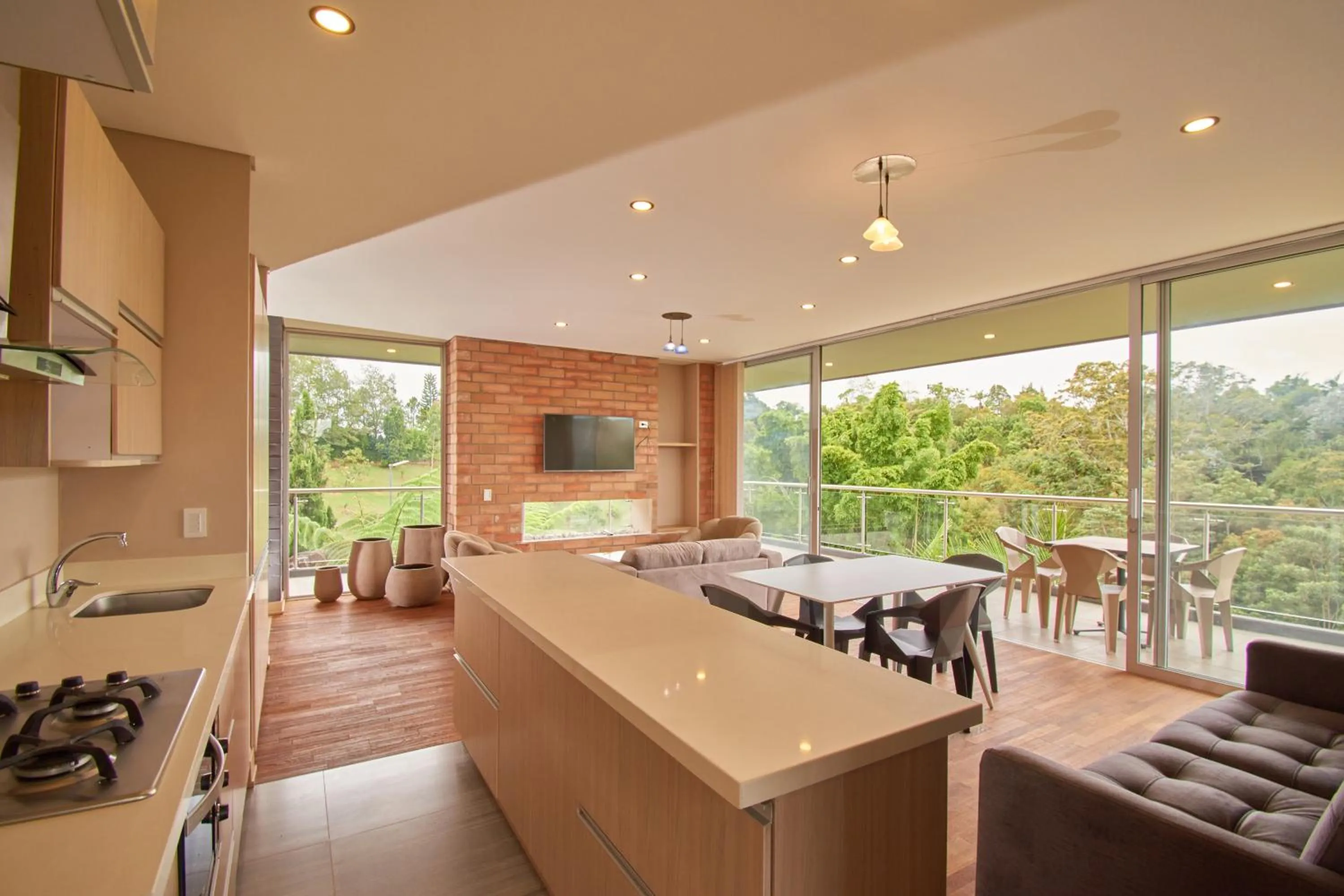 Kitchen or kitchenette in Kokumi by Bernalo Hotels