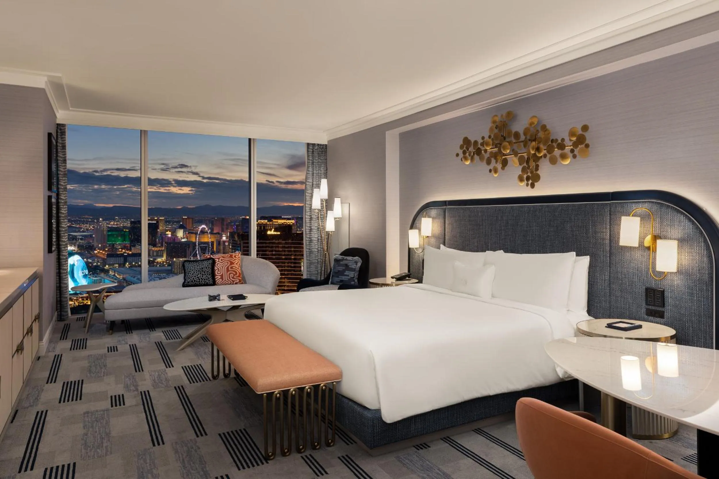 Bedroom, Bed in Fontainebleau Las Vegas