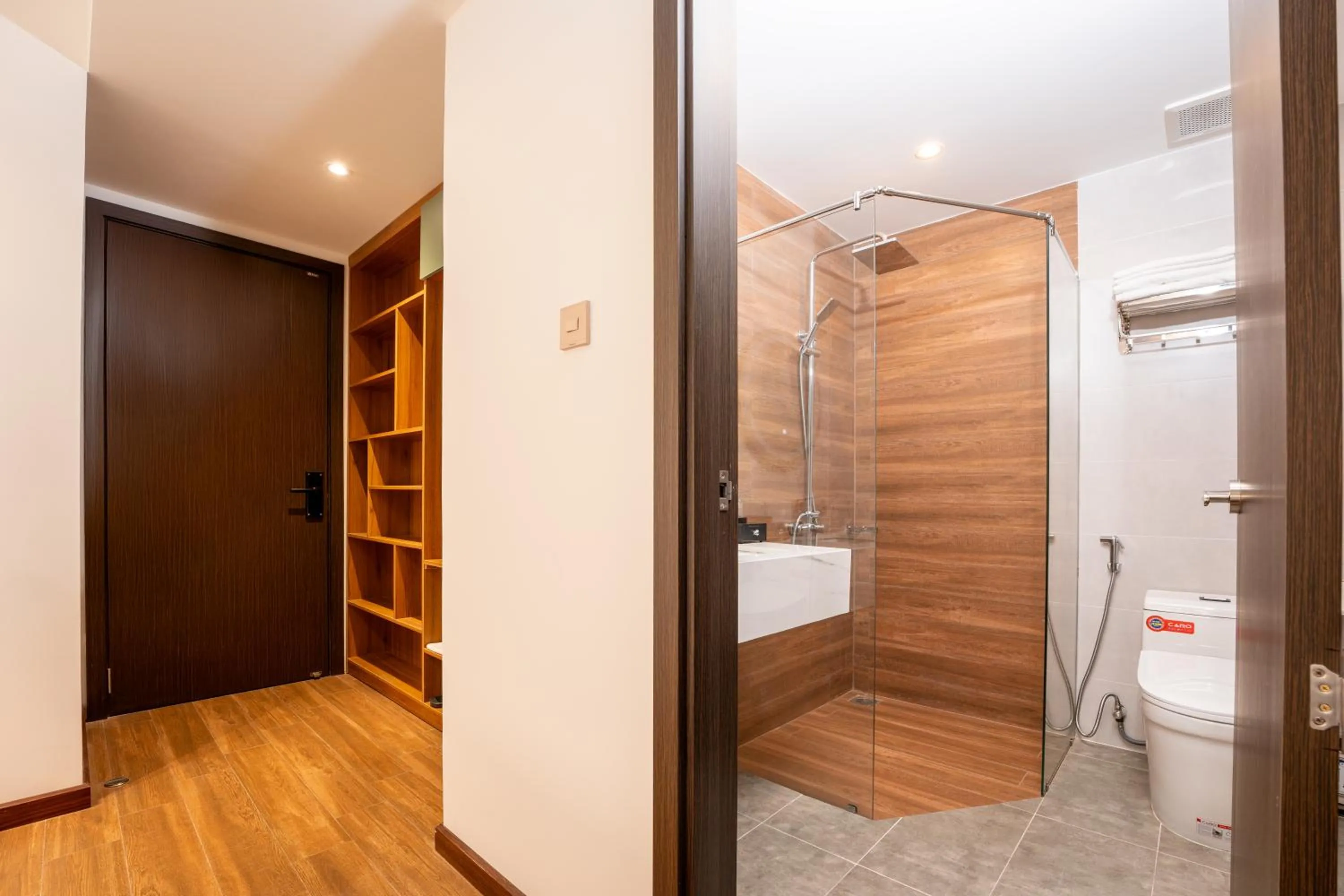 Shower in Mimosa Hotel Phú Quốc