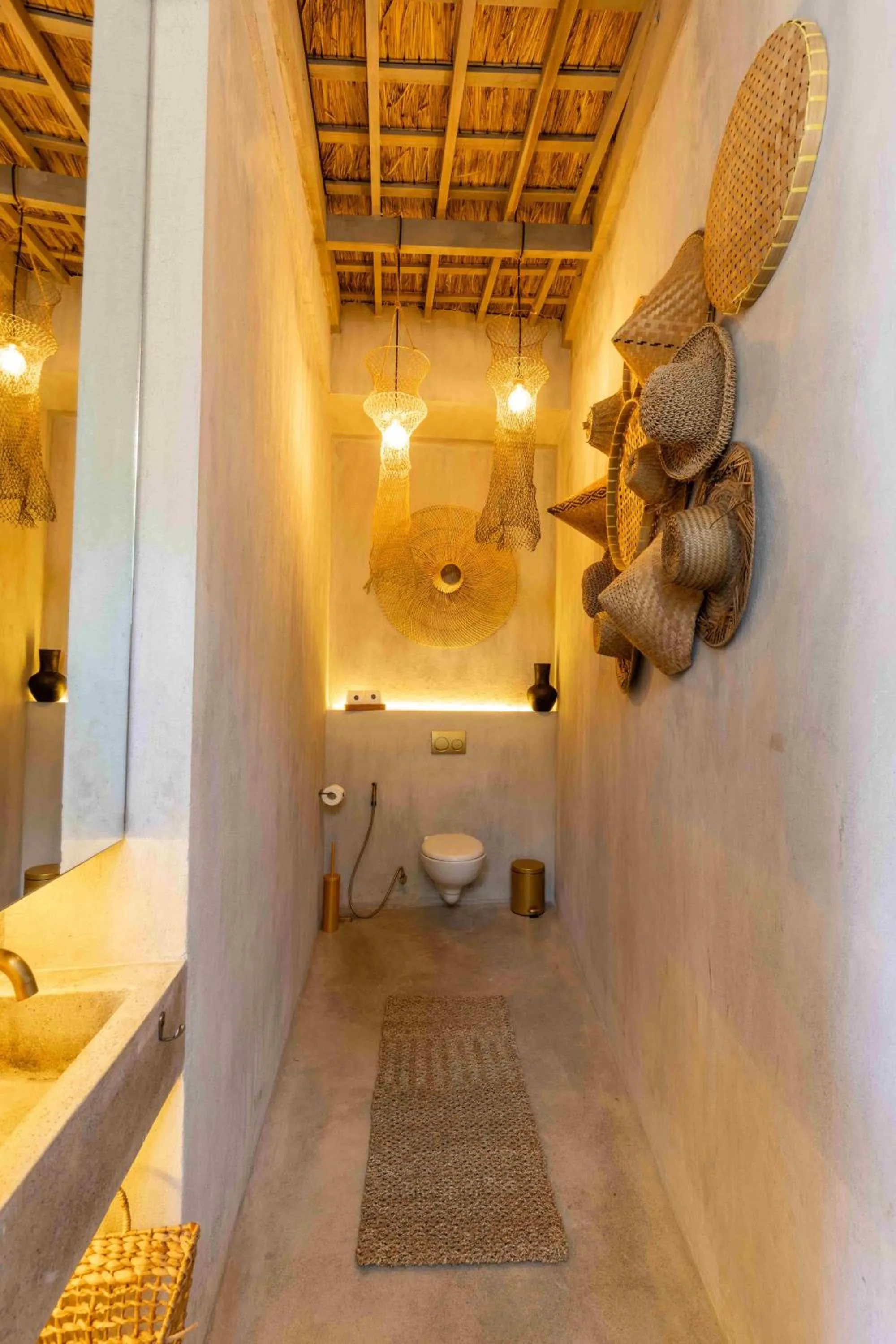 Toilet in The Konkret Lombok