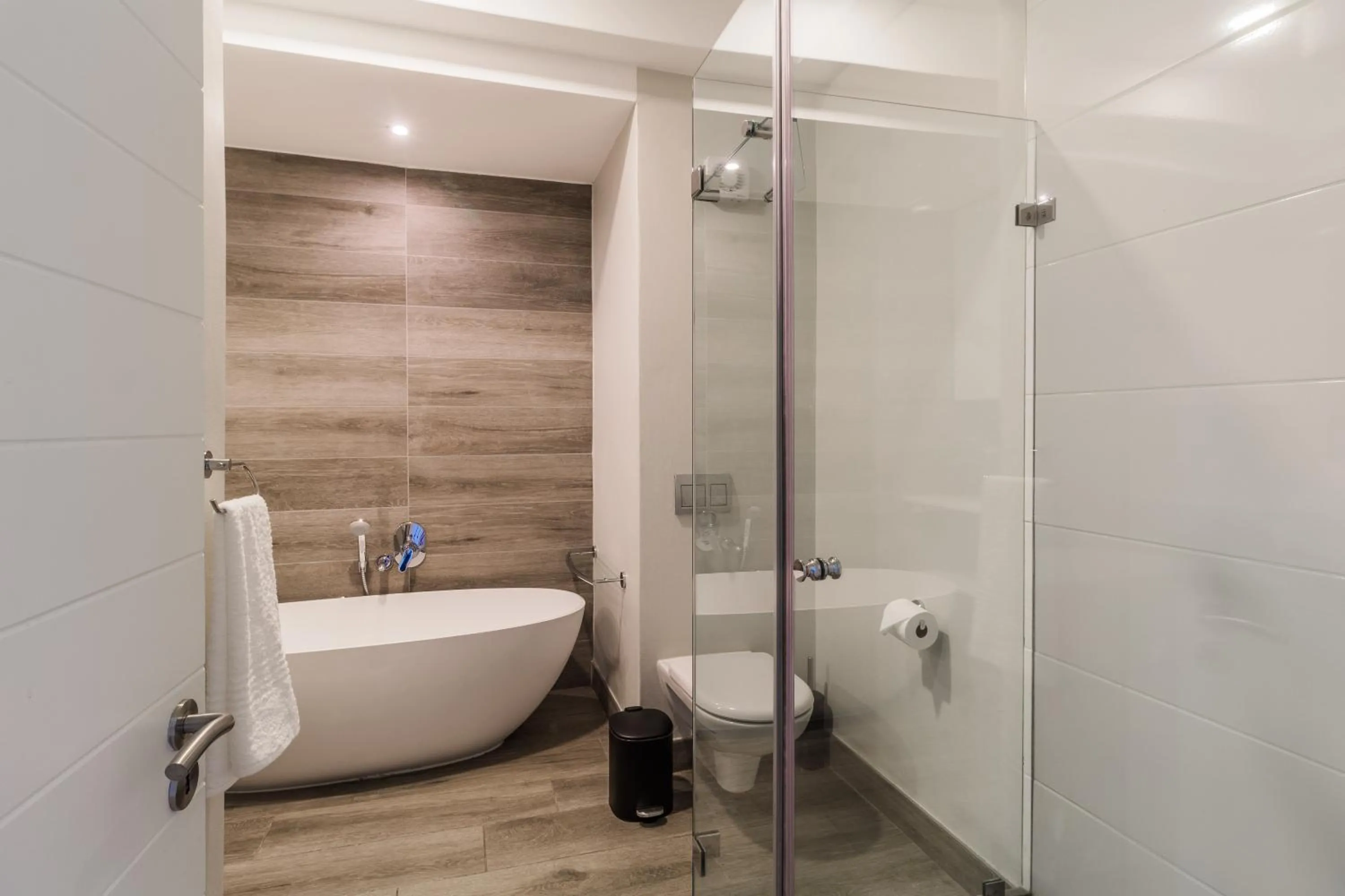 Shower in STAY Menlyn