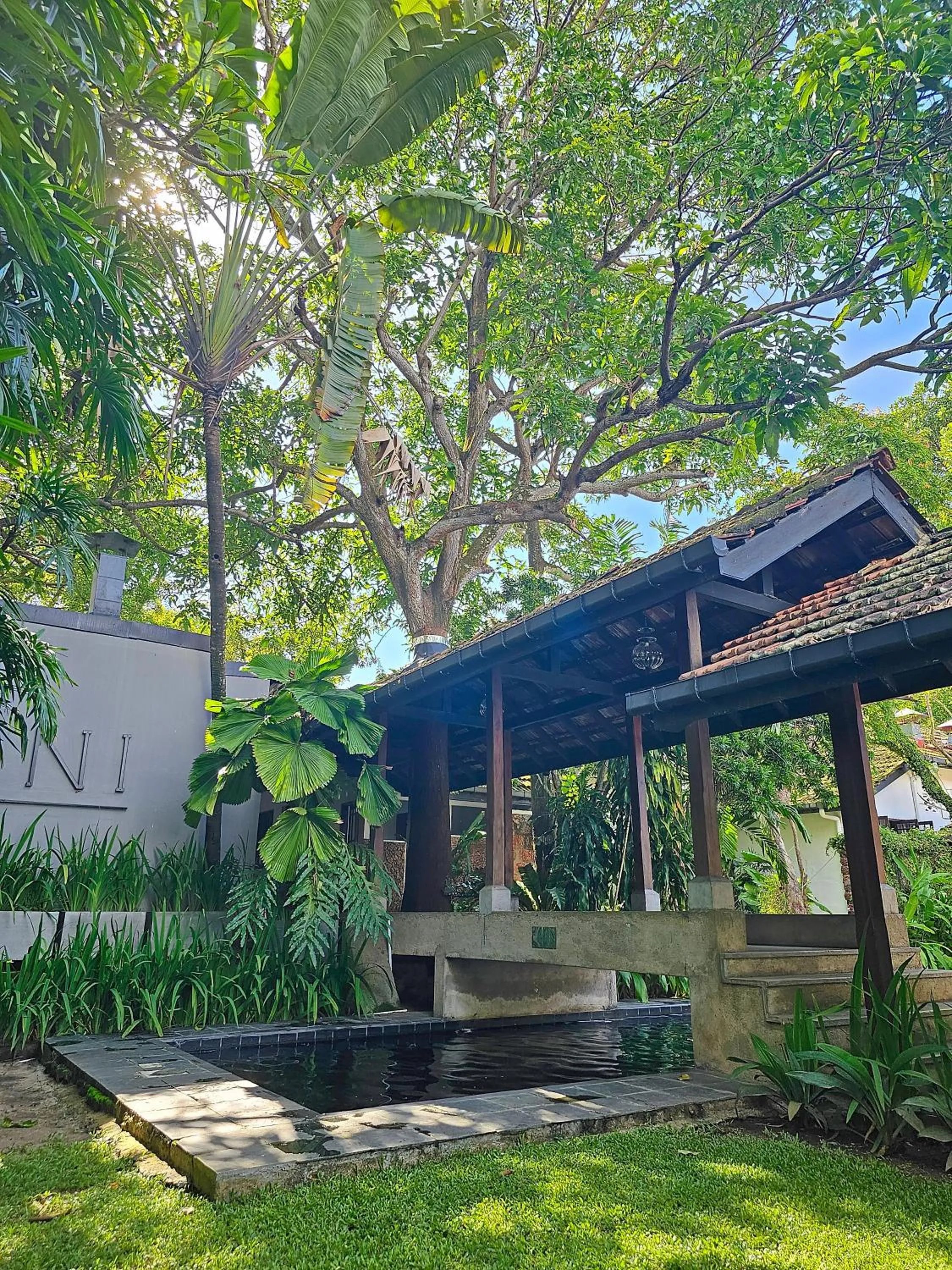 Garden in Havelock Bungalow - Live Fire Cooking - Enjoy 10 percent off at GINI Outdoor Kitchen
