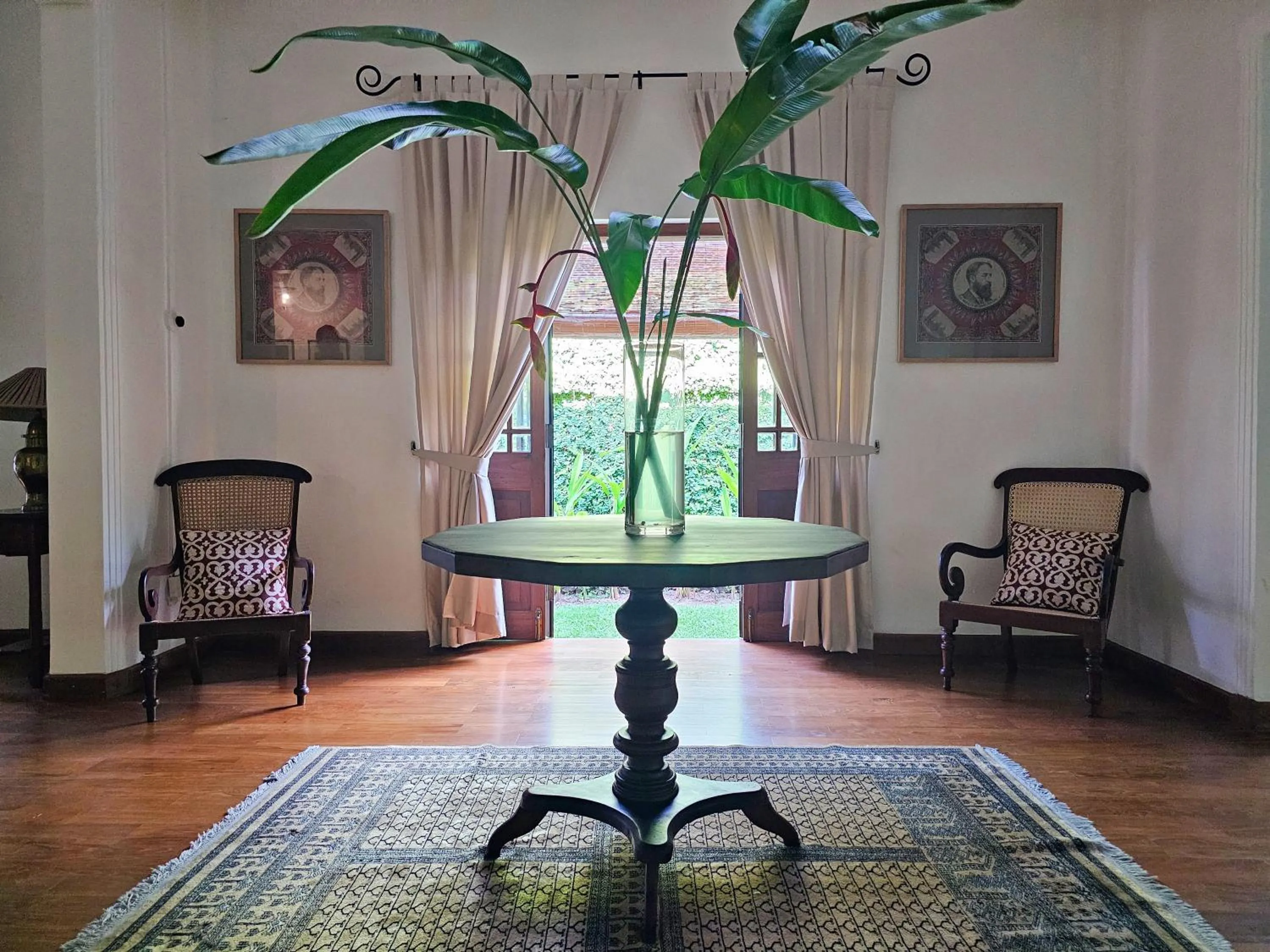 Living room in Havelock Bungalow - Live Fire Cooking - Enjoy 10 percent off at GINI Outdoor Kitchen